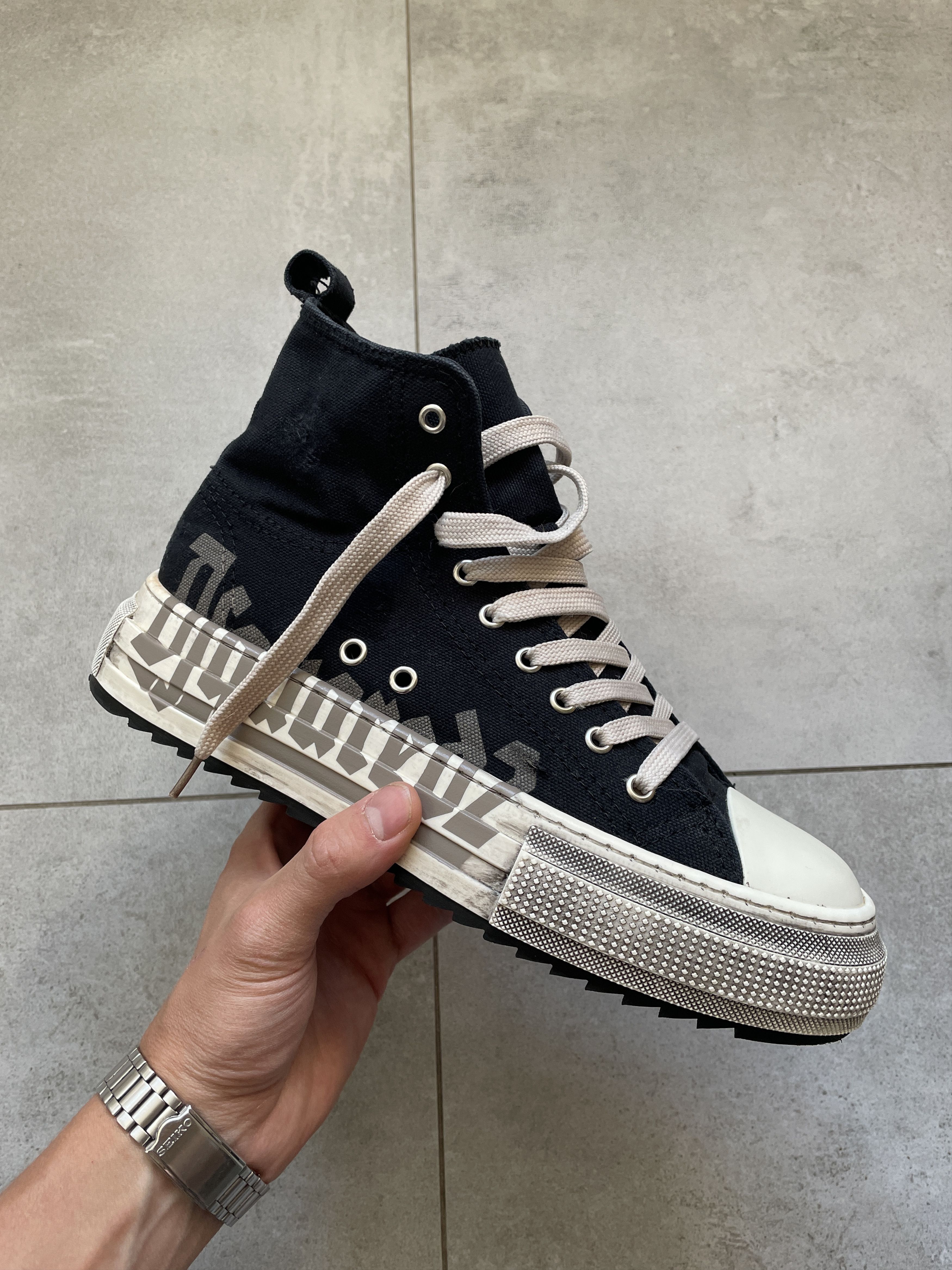 Dsquared2 DSQUARED2 DSQ2 DISTRESSED TYPE NAVY BERLIN HIGH TOPS Size US 7 / EU 40 - 1 Thumbnail