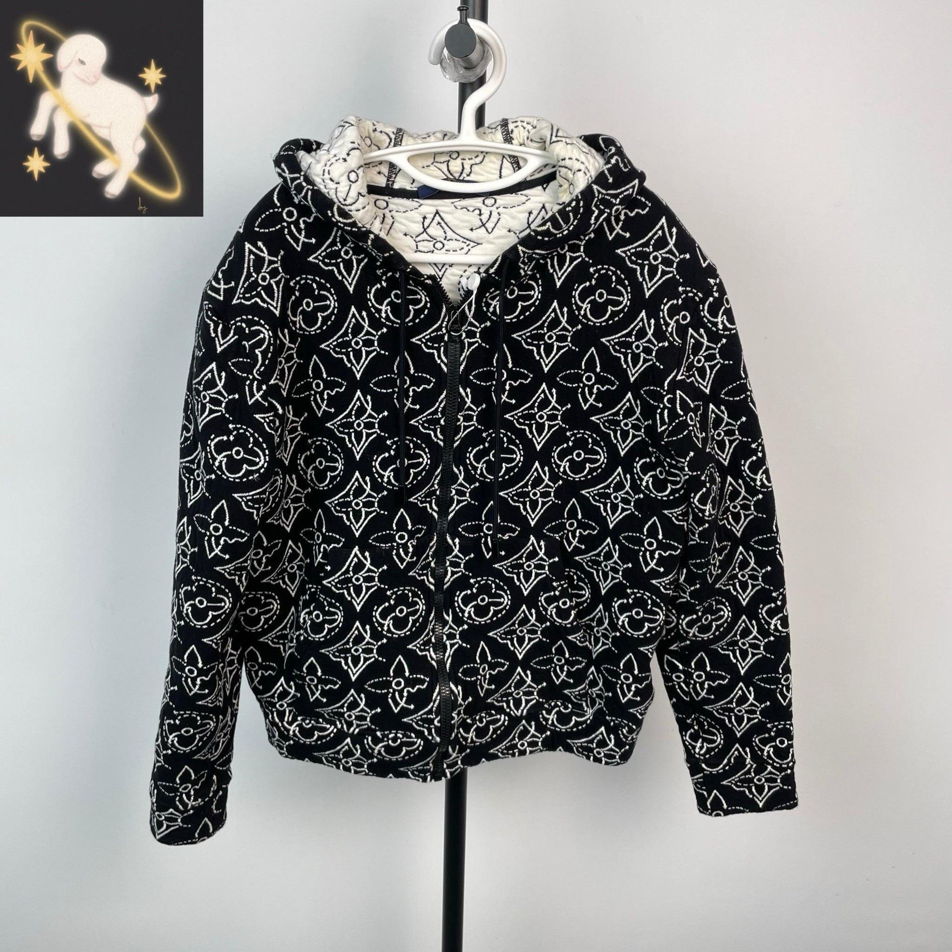 Louis Vuitton Louis Vuitton Black Jacket S Women Size S / US 4 / IT 40 - 1 Thumbnail