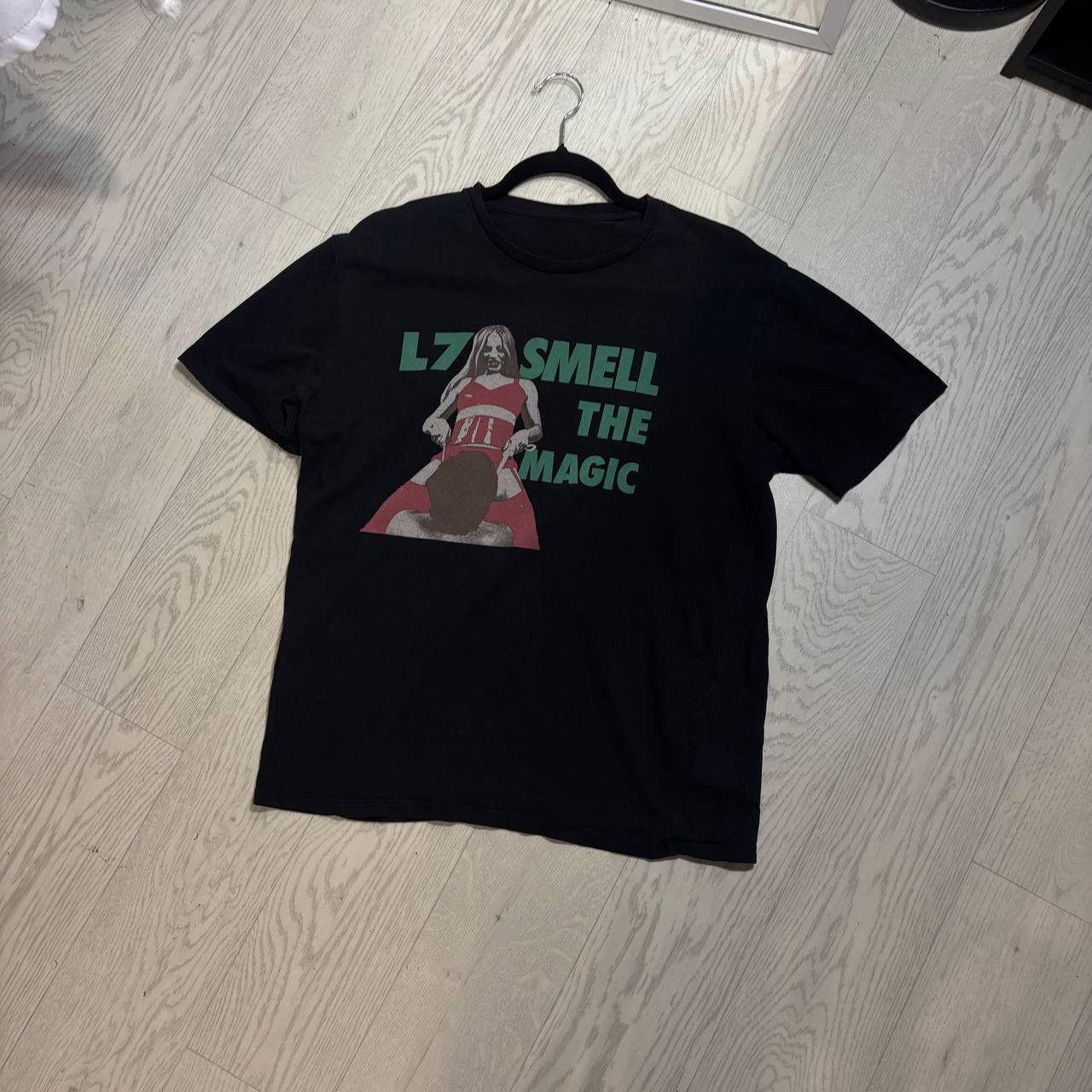 Band Tees L7 Smell The Magic T-shirt Size:S Size US S / EU 44-46 / 1 - 1 Thumbnail