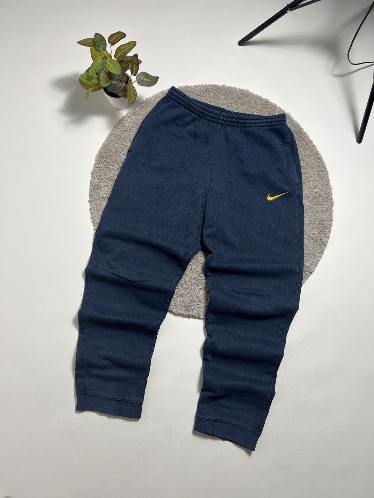 Nike Vintage Nike Sweatpants Streetwear Size US 34 / EU 50 - 2 Thumbnail