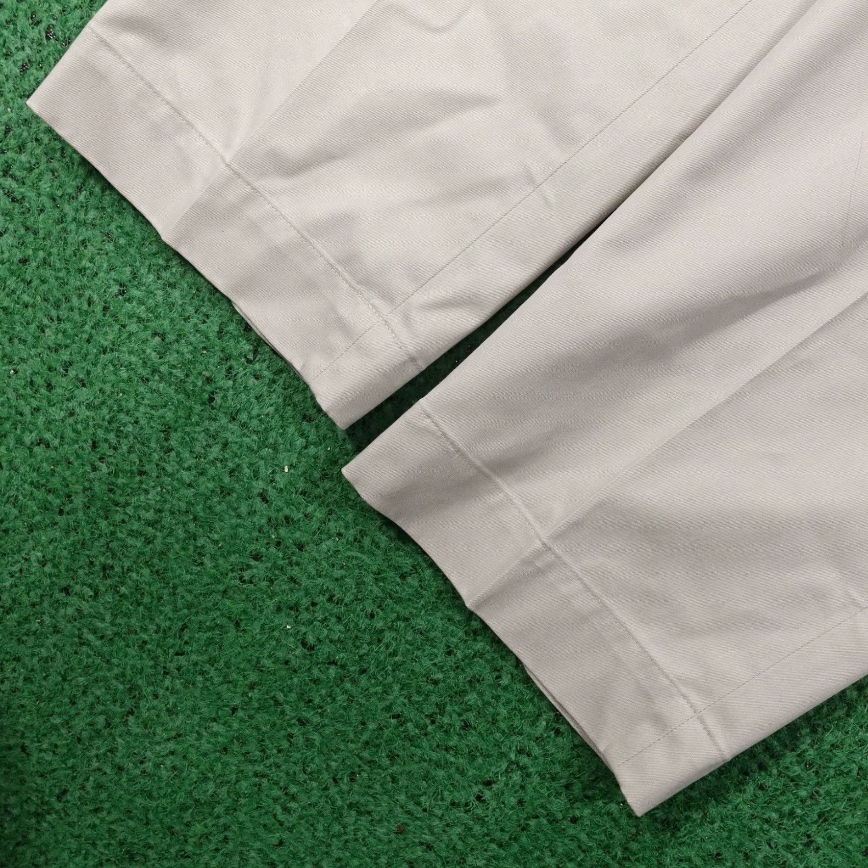 Brooks Brothers Brooks Brothers Pants Mens Chino Regular 42x30 Beige Lightweight Stretch Flat Front Business Casual Size US 42 / EU 58 - 3 Thumbnail