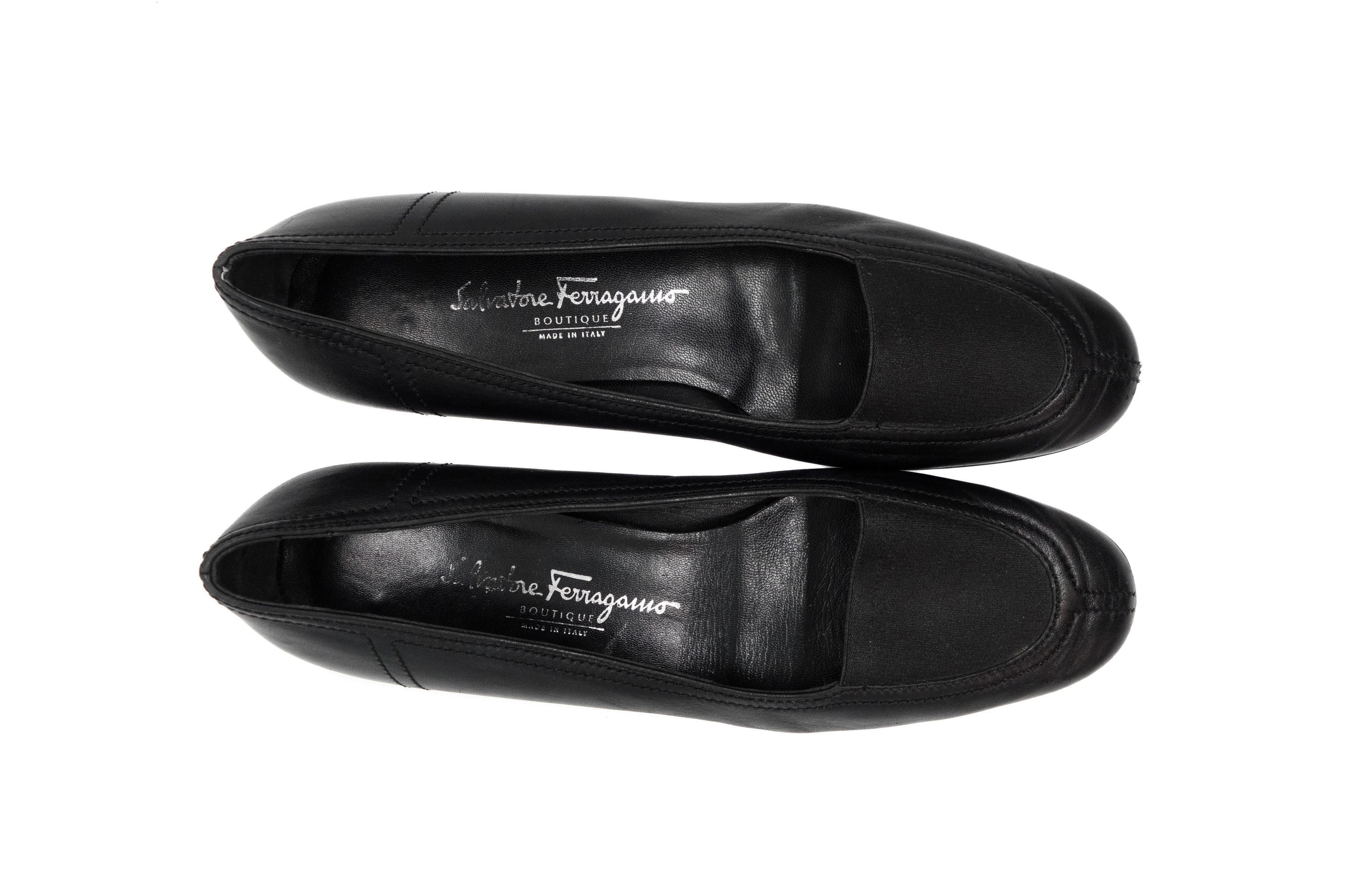 Salvatore Ferragamo Boutique Leather Low Wedge Heel Pumps with Elastic Panel Toe Size US 7 / IT 37 - 3 Thumbnail