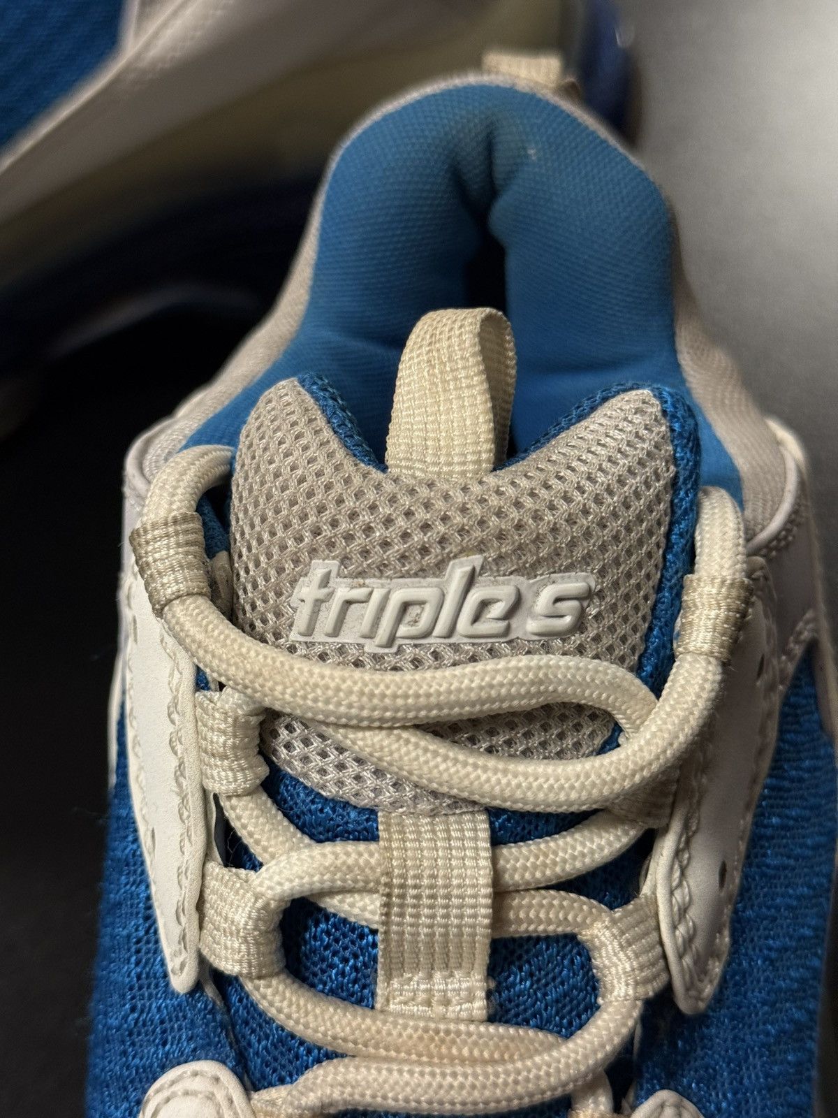Balenciaga Balenciaga Triple S Sneakers Size 42EU/9US Clean Condition 🧼 Size US 9 / EU 42 - 10 Thumbnail