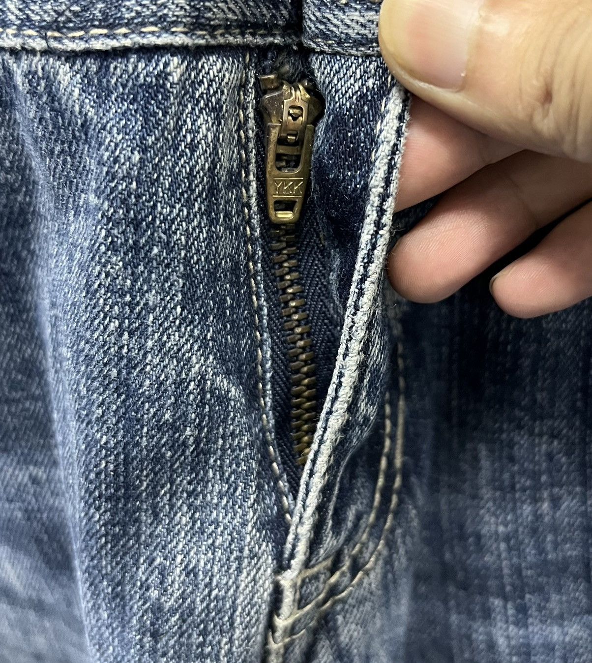Vintage Vintage Cecil McBee Distressed Denim Overalls - Medium Size US 31 - 10 Thumbnail