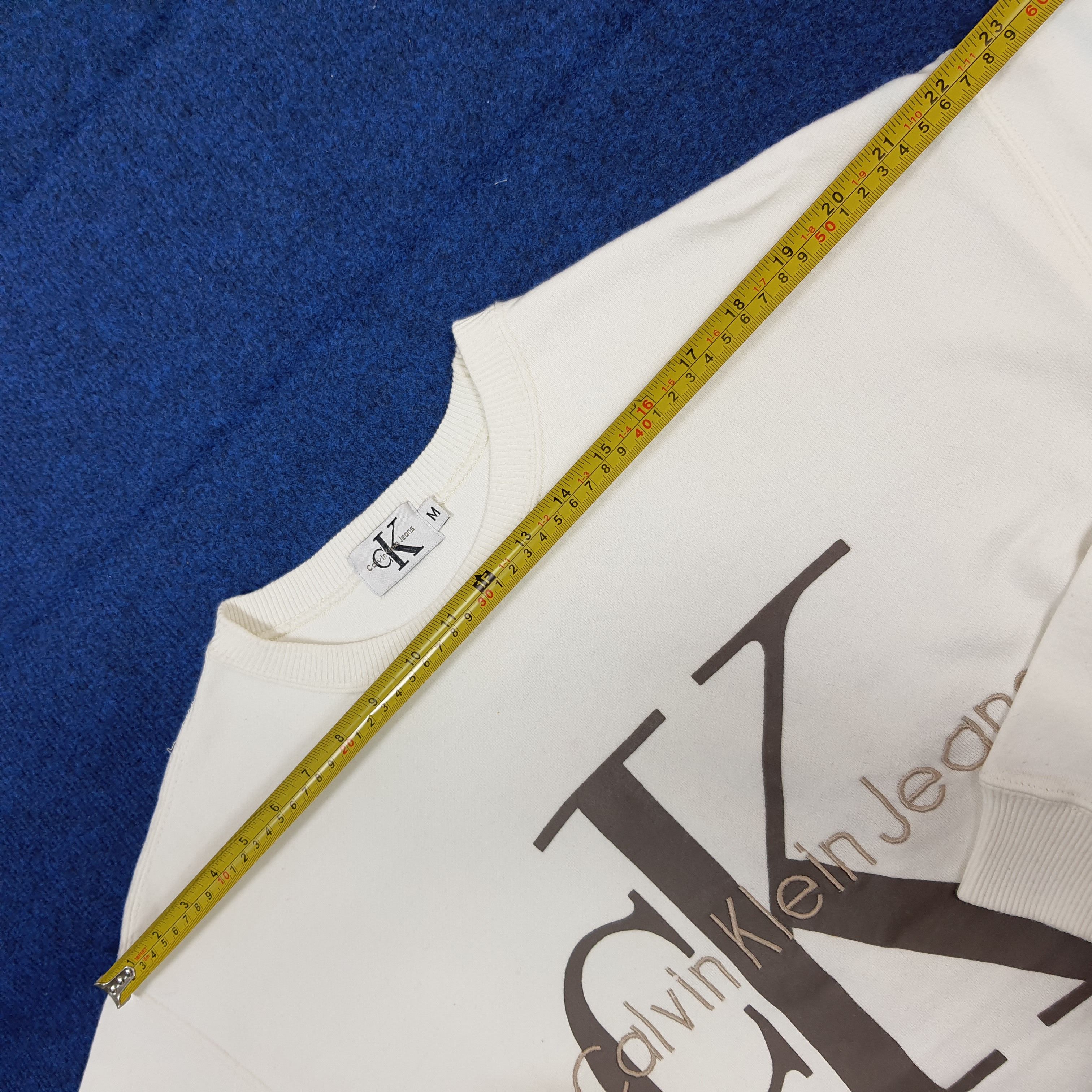 Calvin Klein Vintage Calvin Klein Jeans White Pullover C295N5 Size US M / EU 48-50 / 2 - 9 Thumbnail