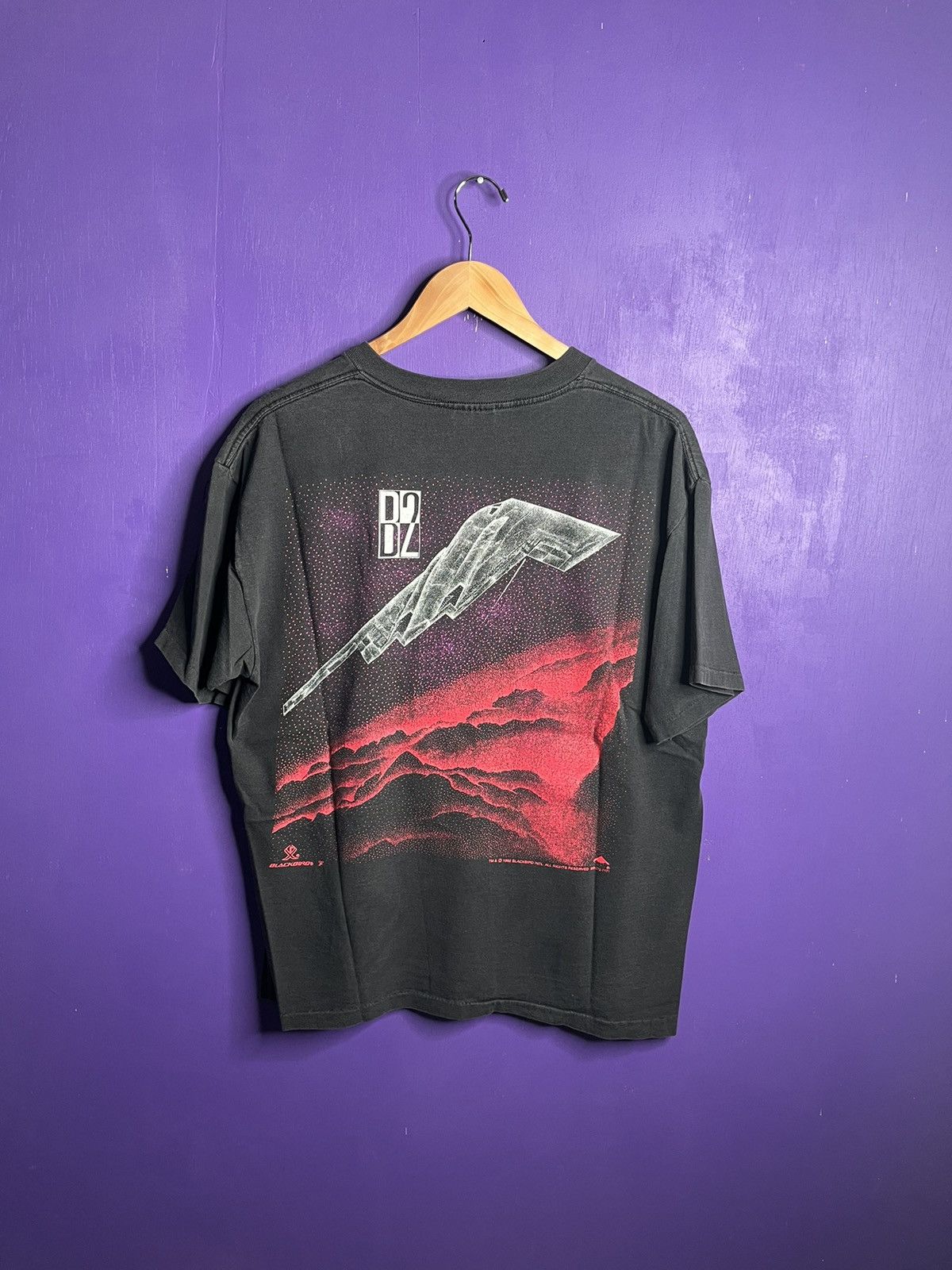 Vintage Vintage 1992 B-2 Stealth bomber faded t-shirt Size US L / EU 52-54 / 3 - 2 Thumbnail