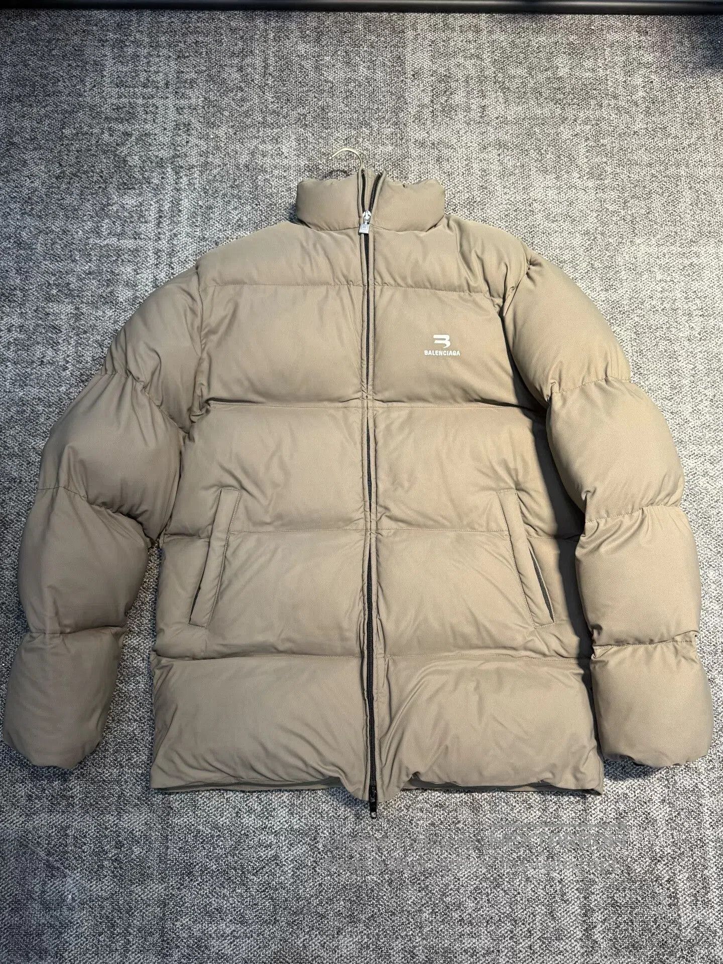 Balenciaga Balenciaga Ski Collection Down Jacket. Size US XXS / EU 40 - 1 Thumbnail