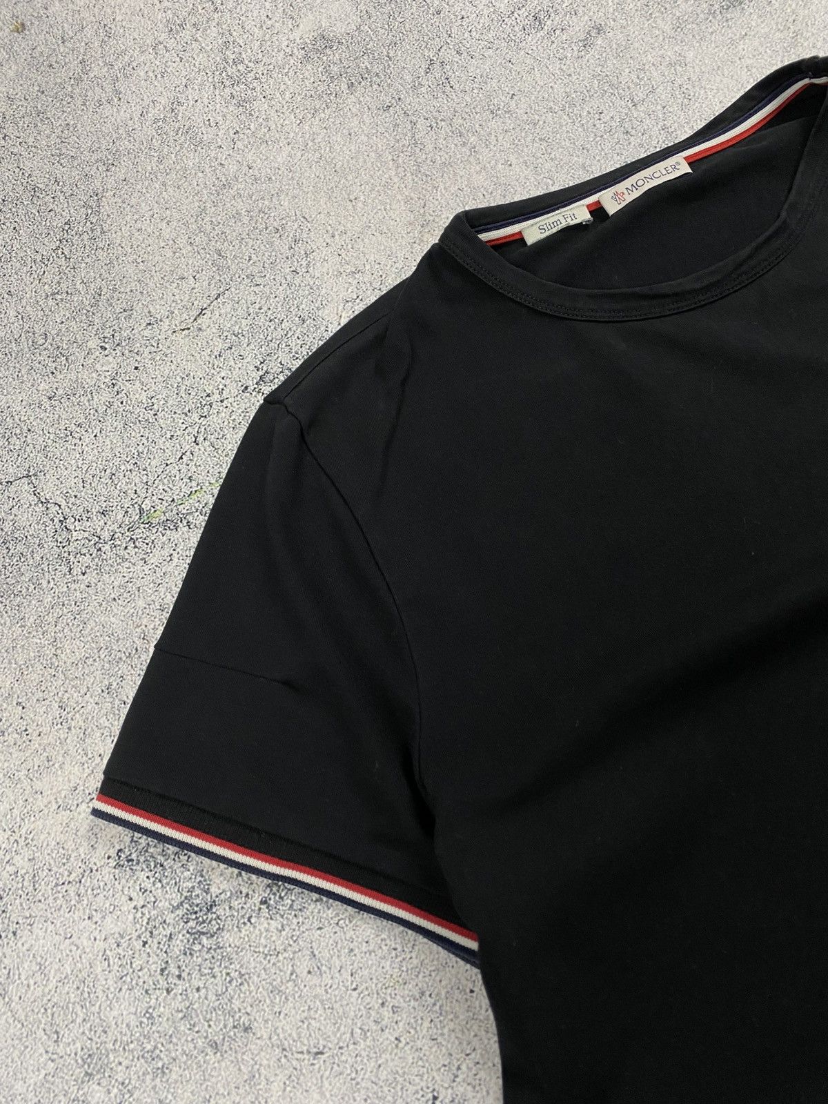 Moncler Rare Moncler Big Hand Logo Basic Hype Slim T Shirt Size US M / EU 48-50 / 2 - 10 Thumbnail