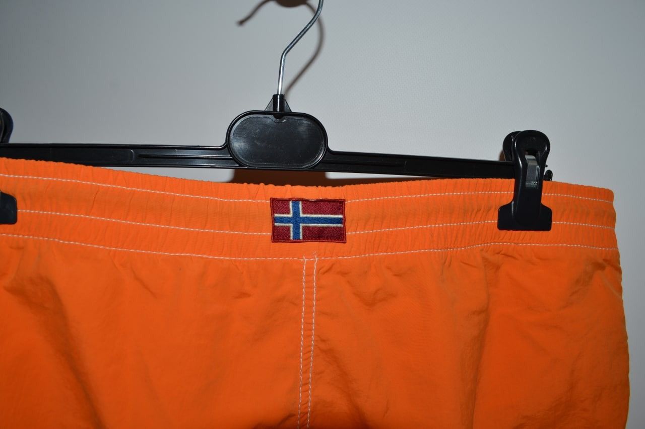Napapijri Napapijri Shorts Vintage Size XL Size US 36 / EU 52 - 4 Thumbnail
