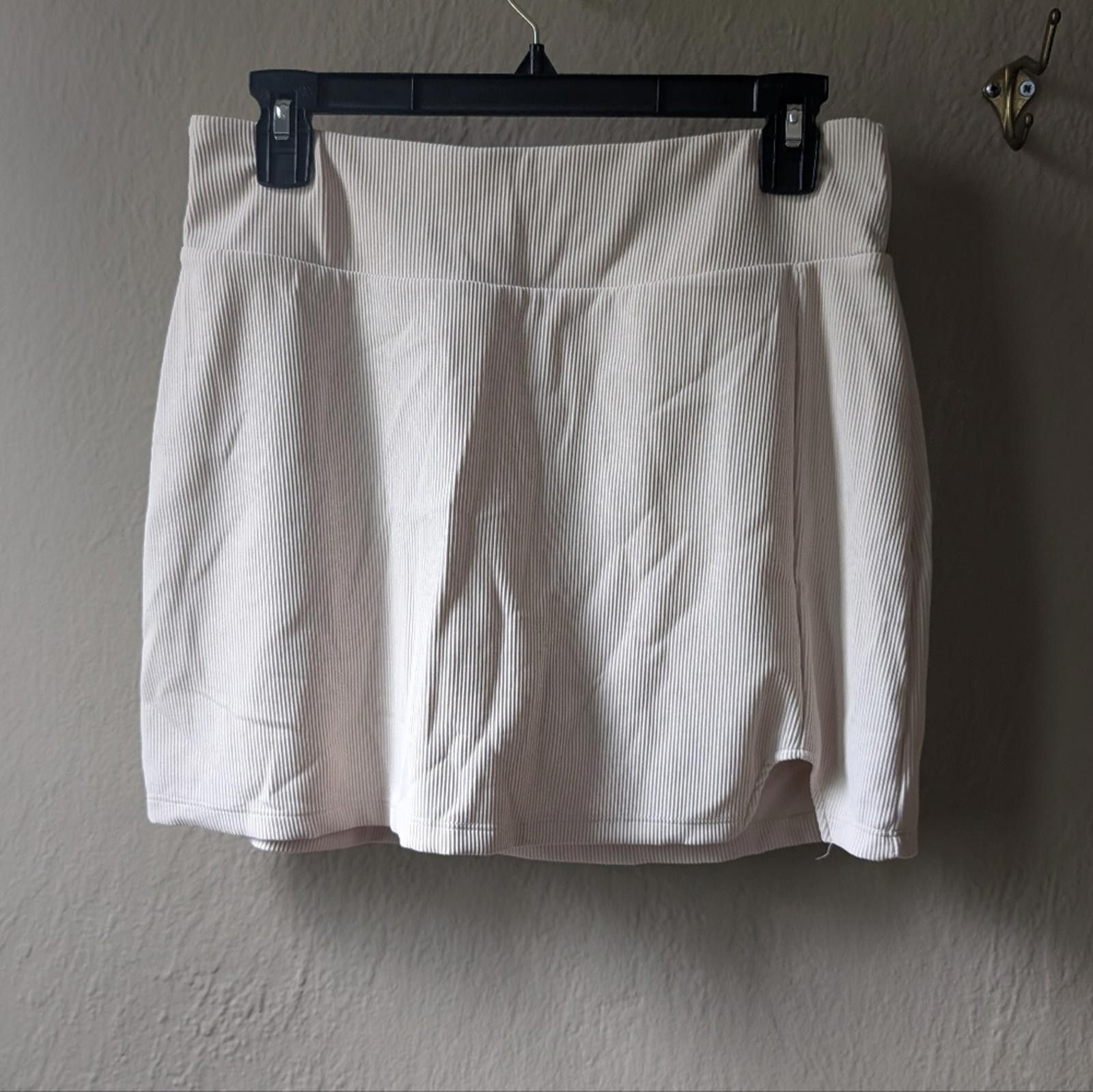 Forever 21 forever 21 skort Size 36" / US 14 / IT 50 - 1 Thumbnail