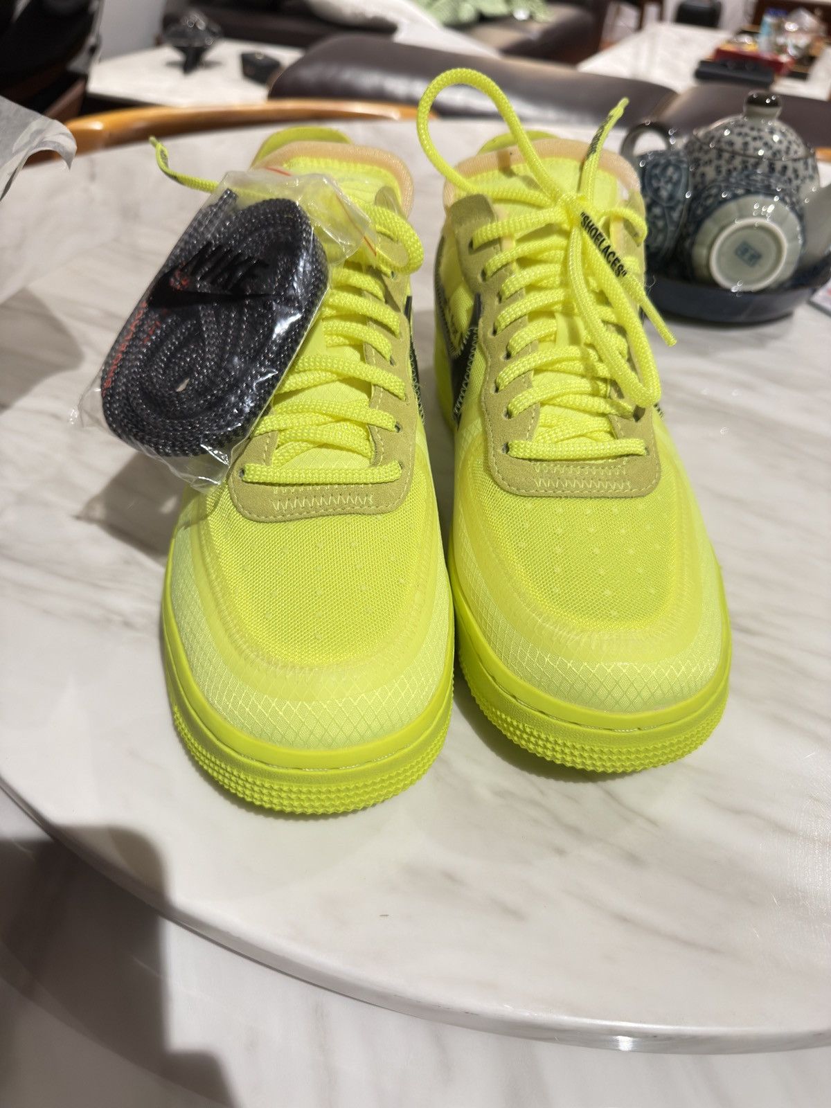 Nike × Off-White Air Force 1 Low Off-White Volt Size US 10 / EU 43 - 3 Thumbnail
