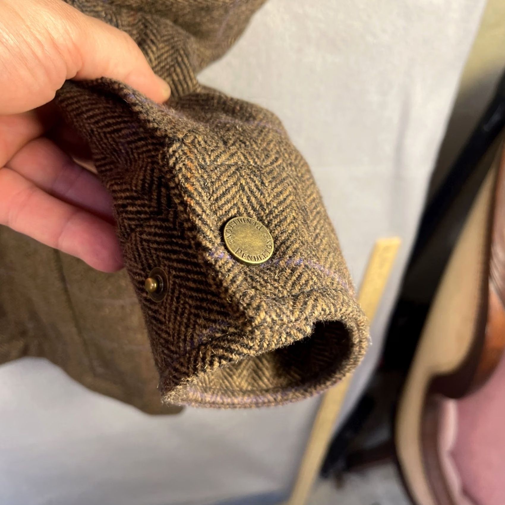 Pendleton VINTAGE Pendleton Wool Jacket Mens Large Brown Tweed Quilted Lined Insulated Pockets Mid-Length Wool Tw ed Jacket Size US L / EU 52-54 / 3 - 6 Thumbnail