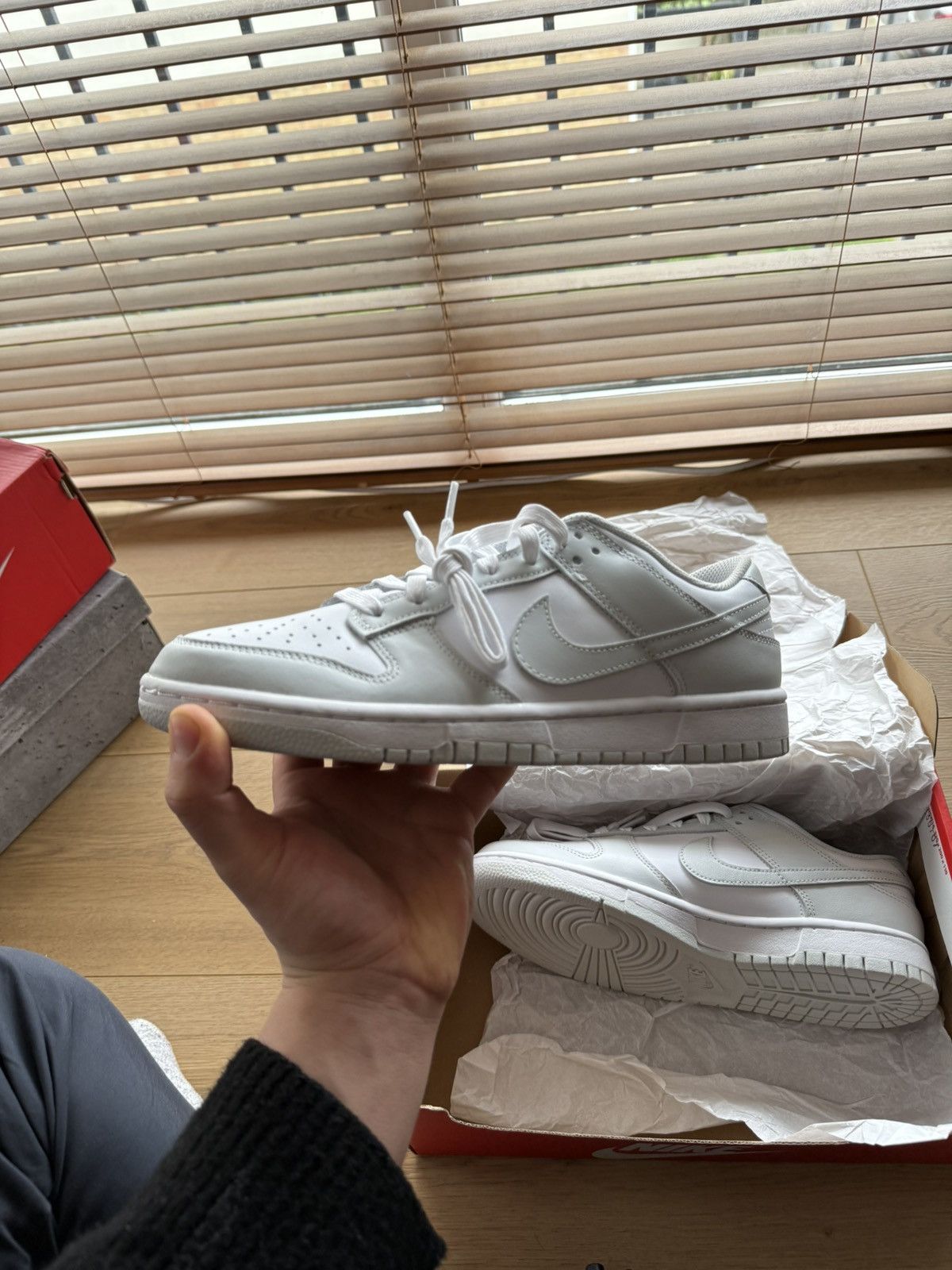 Nike Nike Dunk Low “Photon Dust” Size US 9 / EU 42 - 4 Thumbnail