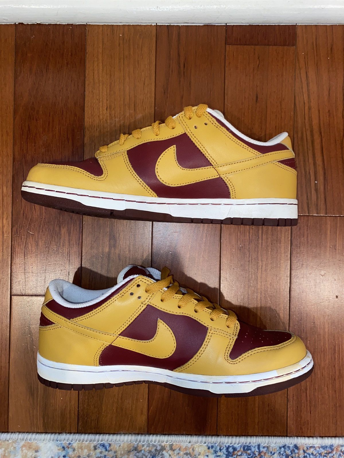 Nike Vintage 2005 Nike Dunk Low Team Red/Gold Leaf Size US 8 / EU 41 - 3 Thumbnail
