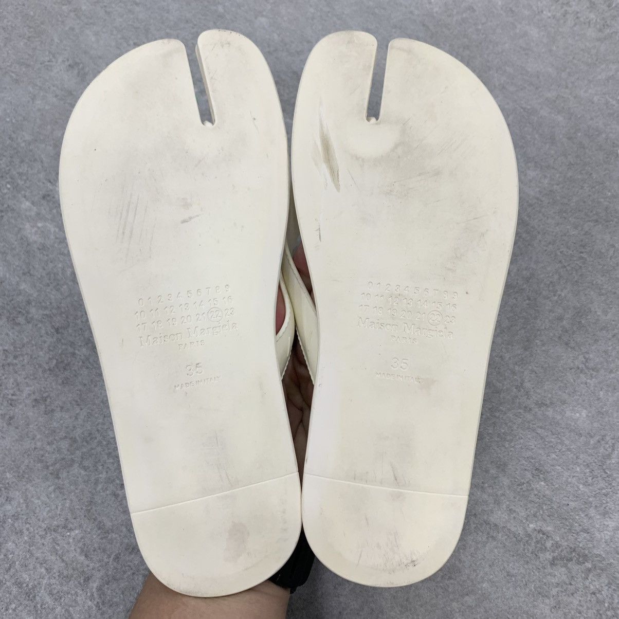 Maison Margiela Maison Margiela Tabi Tong Sandals Size US 5 / IT 35 - 6 Thumbnail