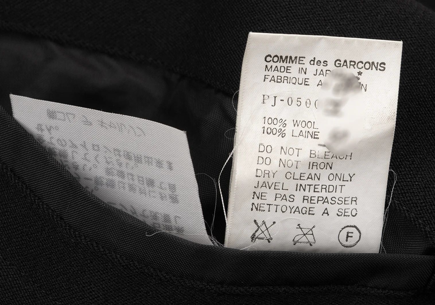 Comme des Garcons Homme Plus Flower Liner Wool 2B Jacket in Black Size S Size US S / EU 44-46 / 1 - 18 Thumbnail