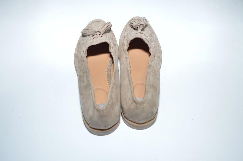 Designer Women's Beige Tassel Loafers - Size 10 by Dressbarn Size US 10 / IT 40 - 2 Thumbnail