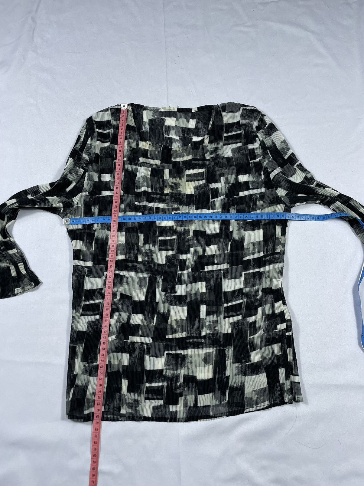 Issey Miyake × Japanese Brand × Yohji Yamamoto Undefined pleats abstrak long sleeve Style issey miyake Size US S / EU 44-46 / 1 - 5 Thumbnail