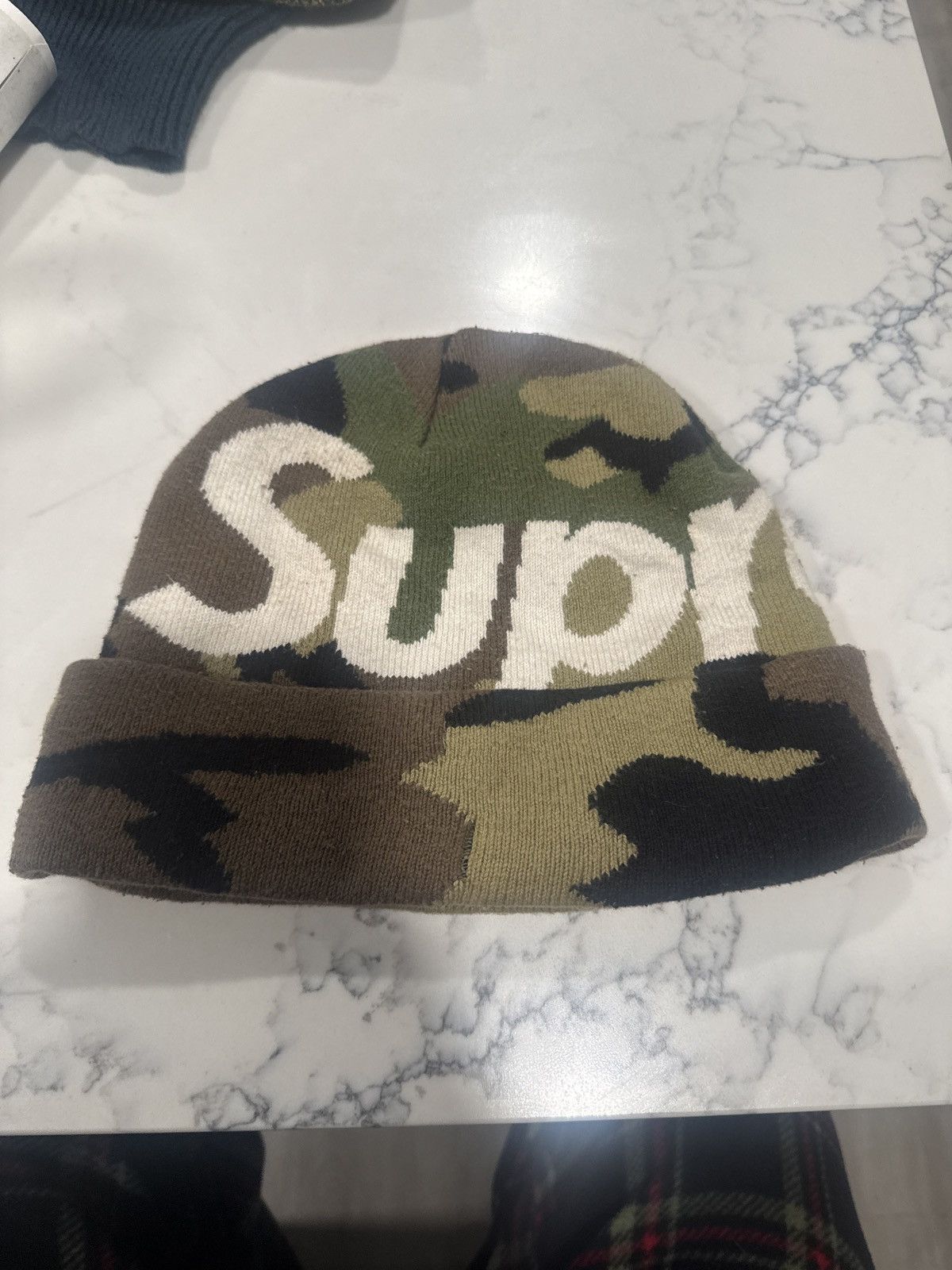 Supreme Supreme big logo beanie (FW17) Size ONE SIZE - 1 Thumbnail