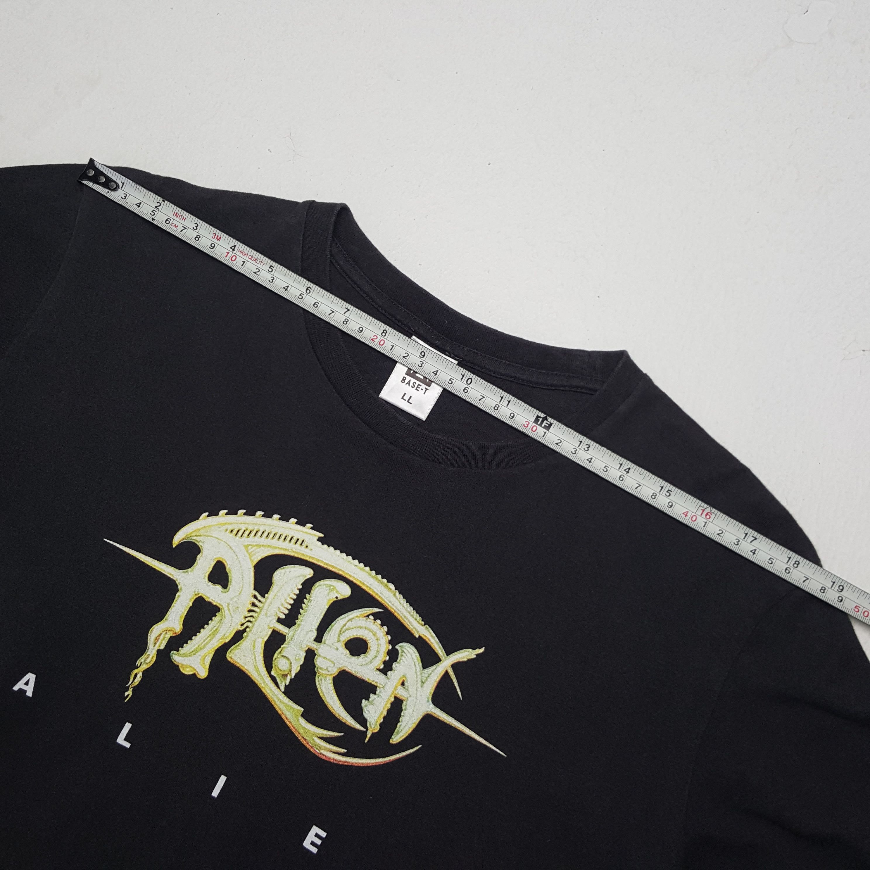 Sci-Fi Fantasy × Vintage Vintage Alien American Movie Horror Sci-Fi Tshirt Size US L / EU 52-54 / 3 - 5 Thumbnail