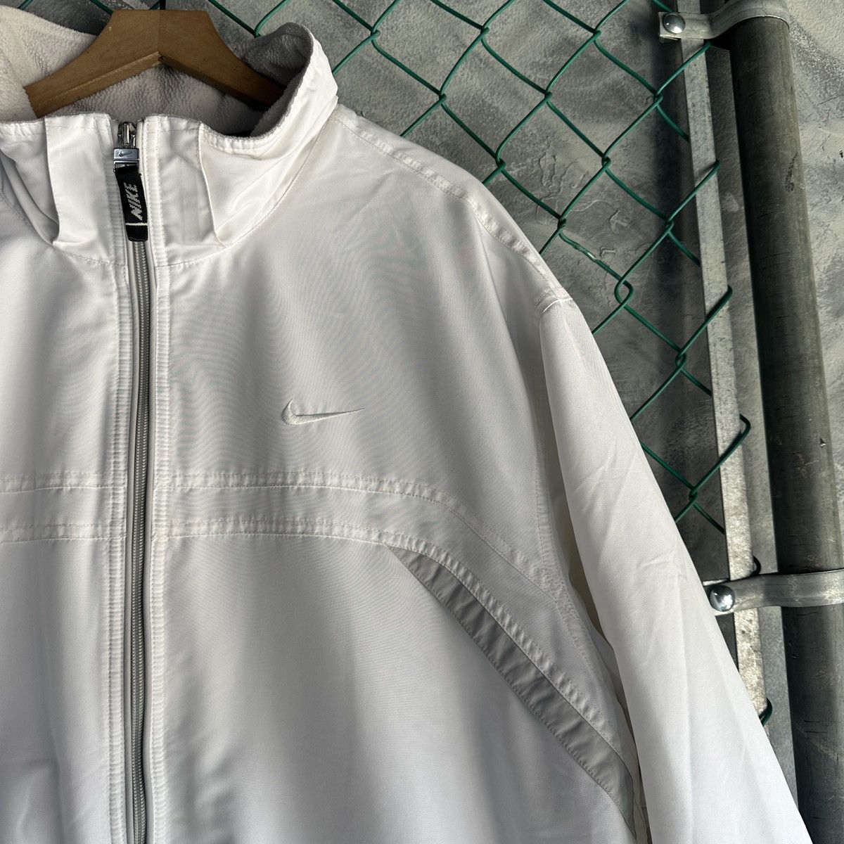 Nike × Vintage VTG Y2K Nike White Full Zip Jacket Fleece Lined Coat Swoosh Size US XXL / EU 58 / 5 - 7 Thumbnail