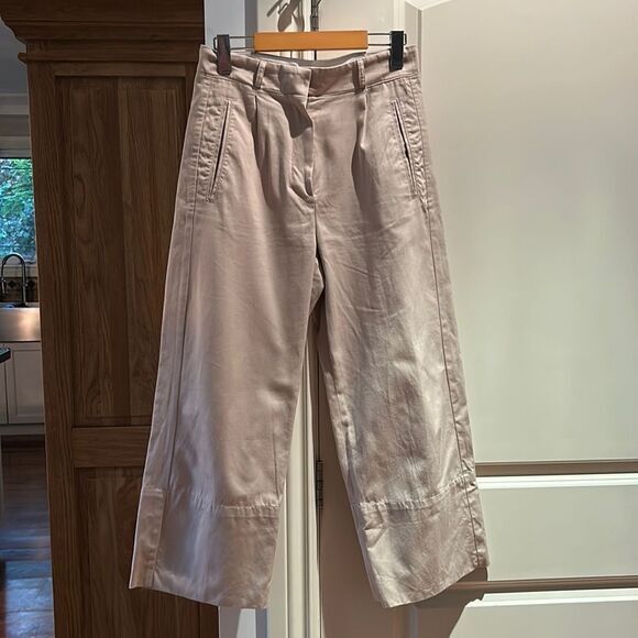 Max Mara S Maxmara beige pleated wide leg crop pants 4 small Size 27" / US 4 / IT 40 - 2 Thumbnail