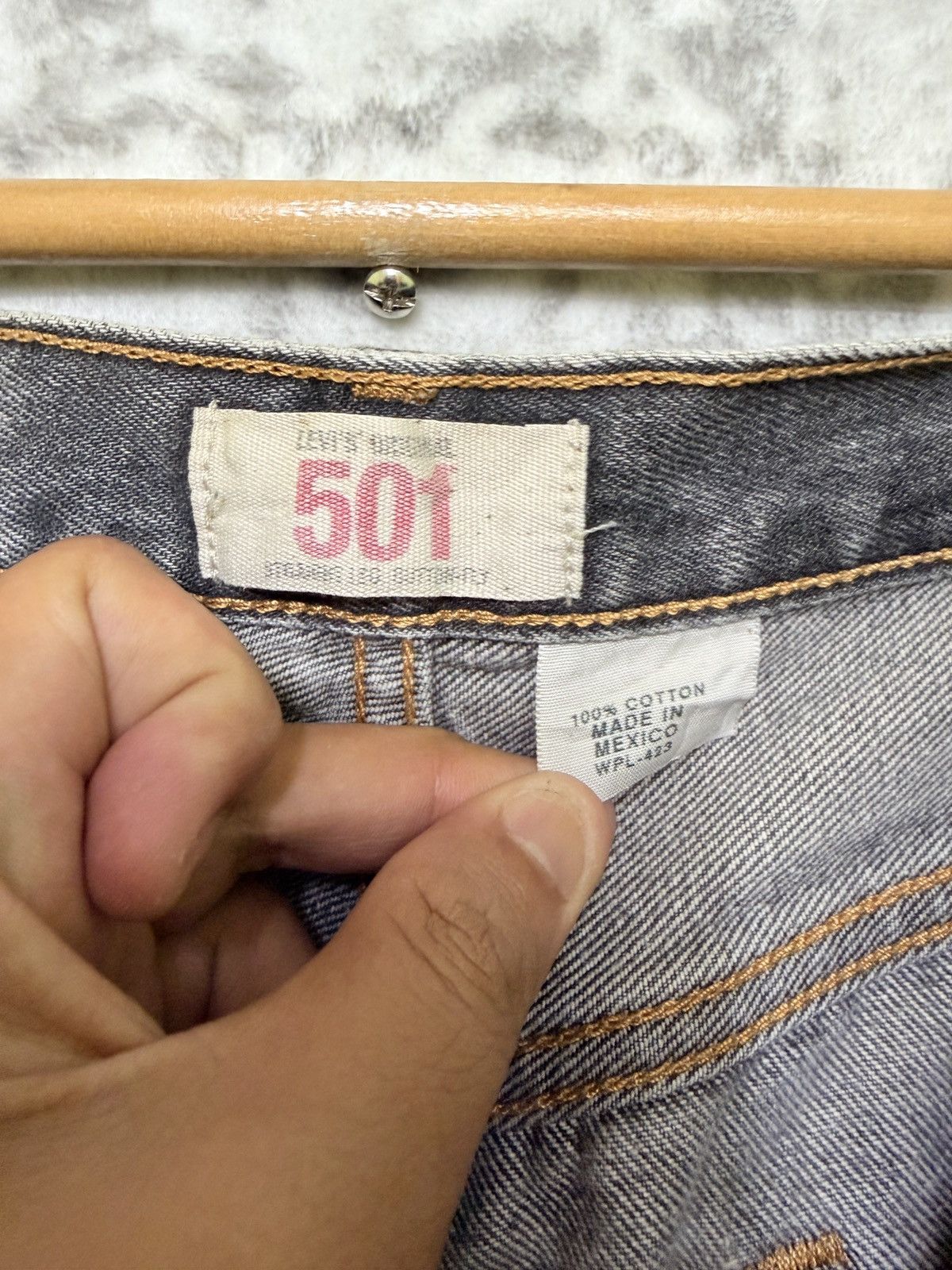 Levi's Vintage Levi’s 501 Straight Leg Faded Black Distressed Denim Size US 32 / EU 48 - 10 Thumbnail
