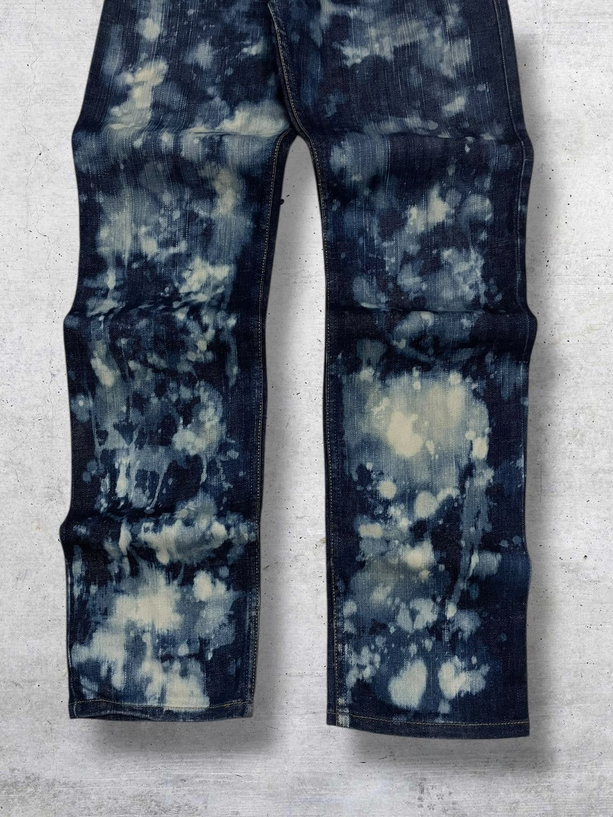 Tornado Mart HARE JAPAN 90S DESIGNER RARE BLEACH DARK INDIGO RUGGED JEAN Size US 32 / EU 48 - 3 Thumbnail