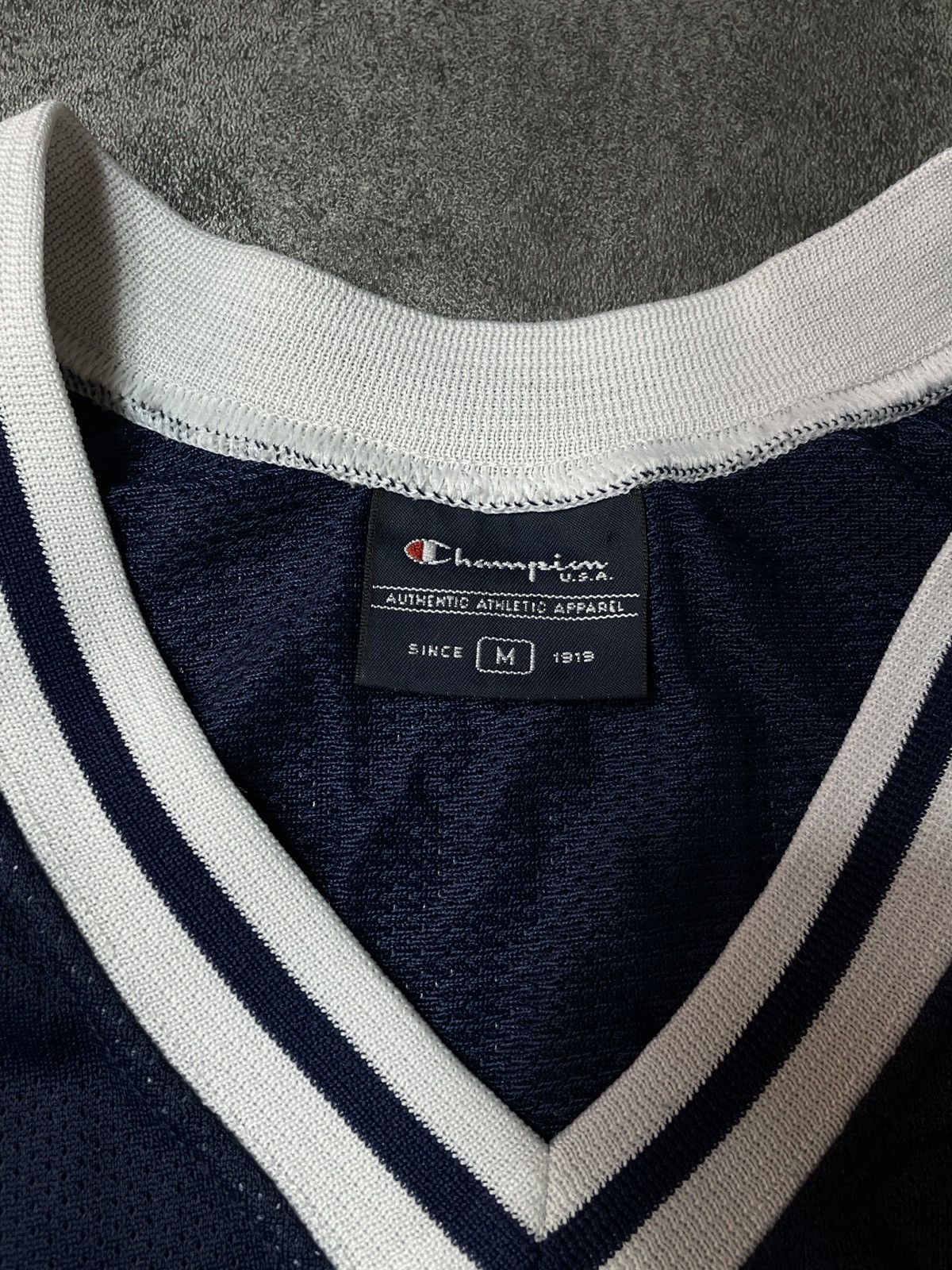 Champion 🔥Offers🔥Champion Vintage Y2K Jersey Rare Streetwear Size US M / EU 48-50 / 2 - 6 Thumbnail
