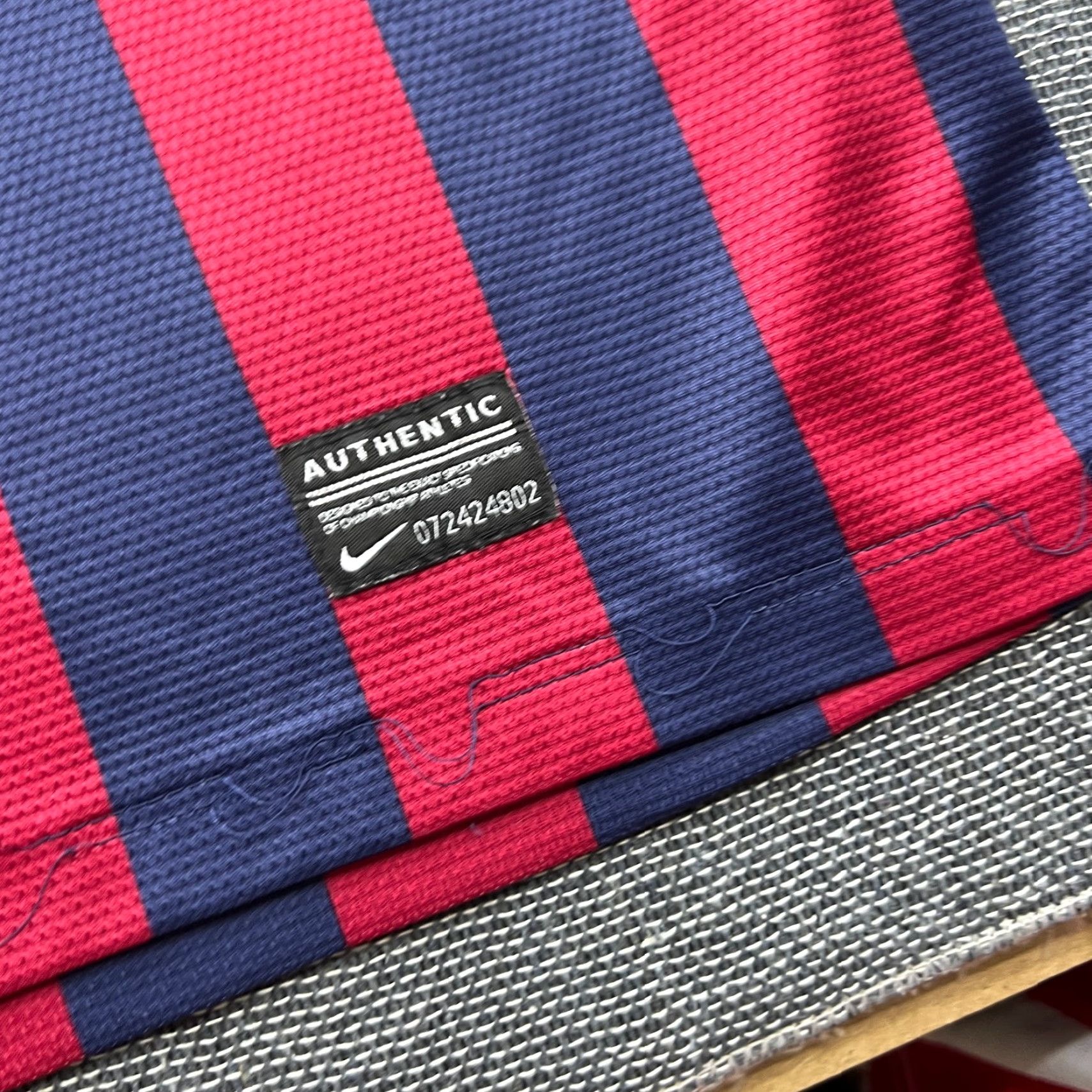 Nike Nike Barcelona 2013 2014 Home Dani Alves #2 Football Jersey Mens XS Shirt Size US XS / EU 42 / 0 - 7 Thumbnail