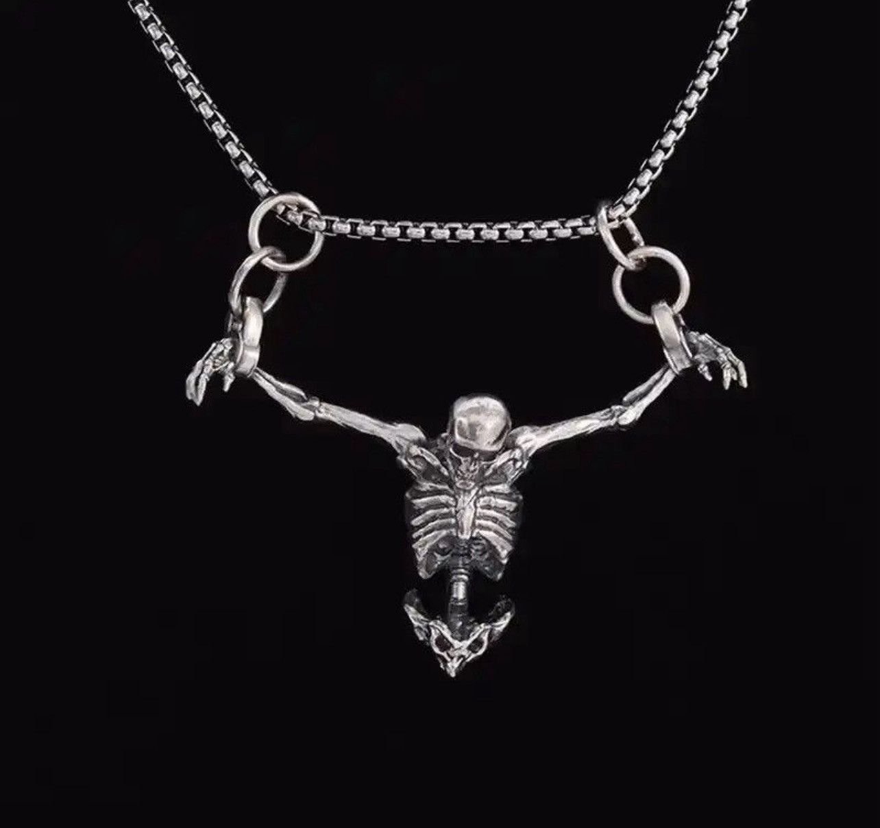 Jewelry Upper Body Skull Pendant Necklaces Size ONE SIZE - 1 Thumbnail
