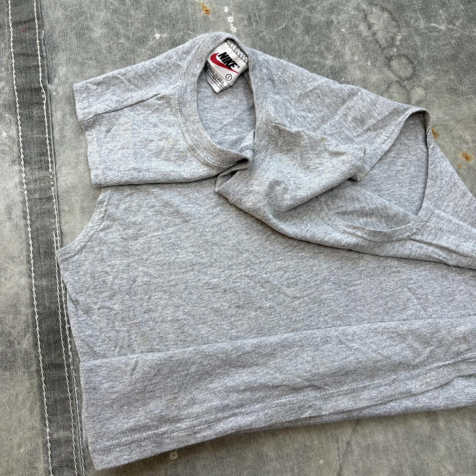 Nike Vintage 90s Y2K Heather Gray Nike Sportswear Skater Tank Top Size S / US 4 / IT 40 - 5 Thumbnail