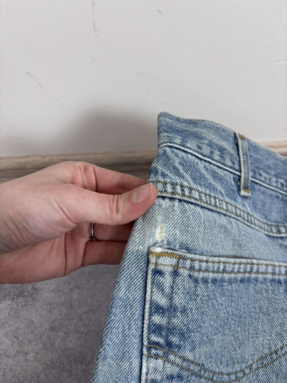 Carhartt Vintage Carhartt Faded Light Blue Denim Jeans B17 DST Size US 33 - 7 Thumbnail