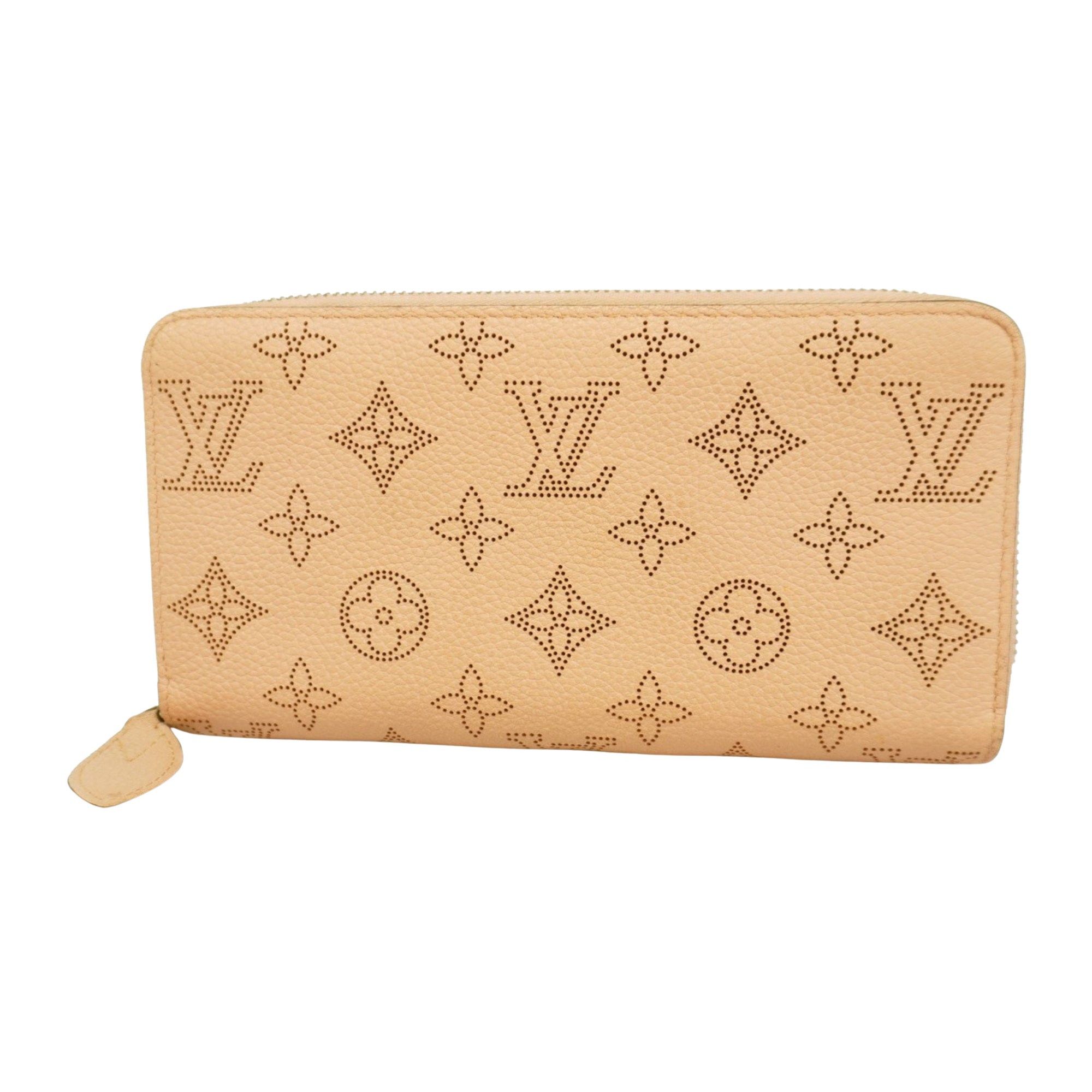 Louis Vuitton Louis Vuitton Mahina wallet Size ONE SIZE - 1 Thumbnail