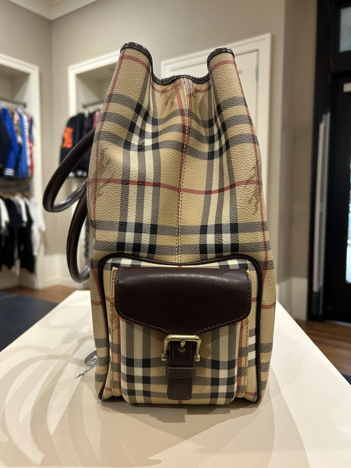 Burberry Burberry Bucket Leather Tote Bag Size ONE SIZE - 2 Thumbnail