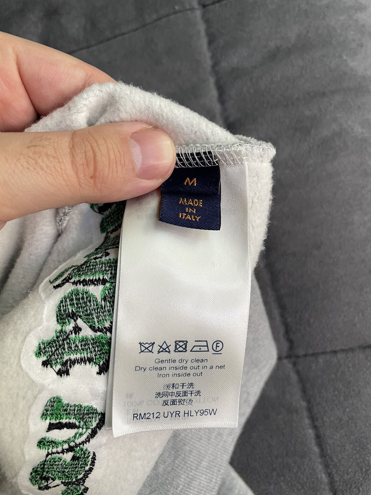 Louis Vuitton Louis Vuitton Tourist v. Purist Hoodie Size US M / EU 48-50 / 2 - 7 Thumbnail