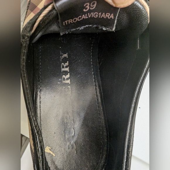 Burberry Black/Beige Canvas And Patent Leather Low Top Sneakers Size US 9 / IT 39 - 9 Thumbnail