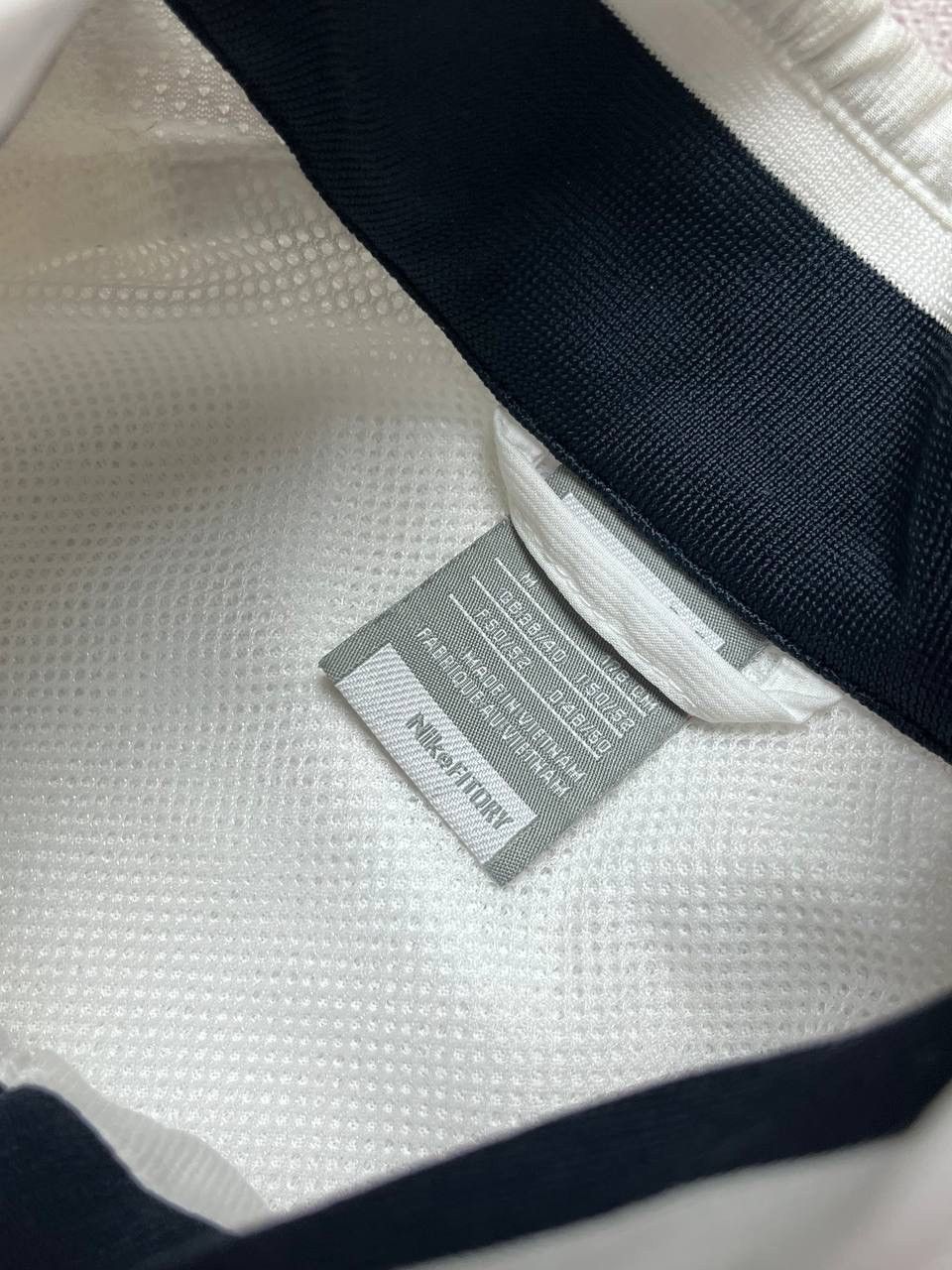 Nike Vintage Nike Court Modular Nylon Jacket Y2K M Size US M / EU 48-50 / 2 - 9 Thumbnail