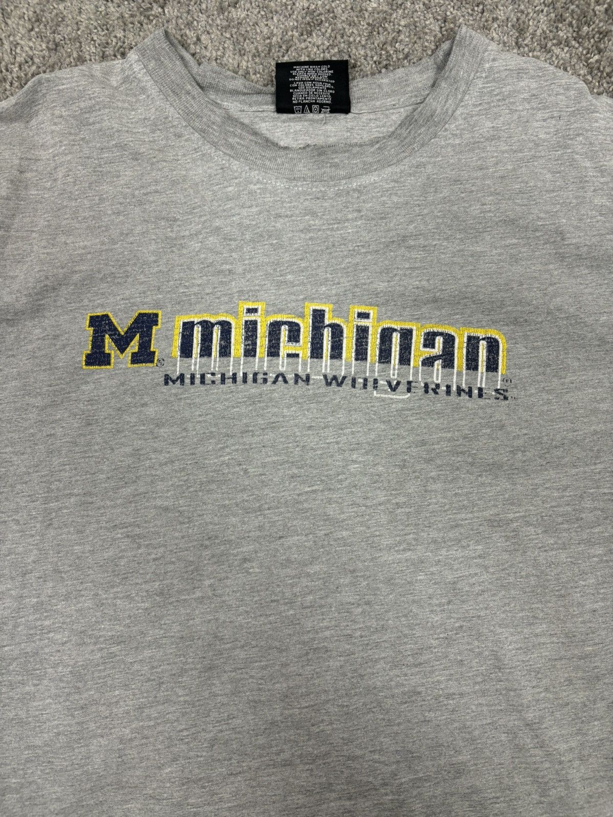 Vintage Vintage gray u of m michigan wolverines long sleeve tshirt Size US XL / EU 56 / 4 - 2 Thumbnail