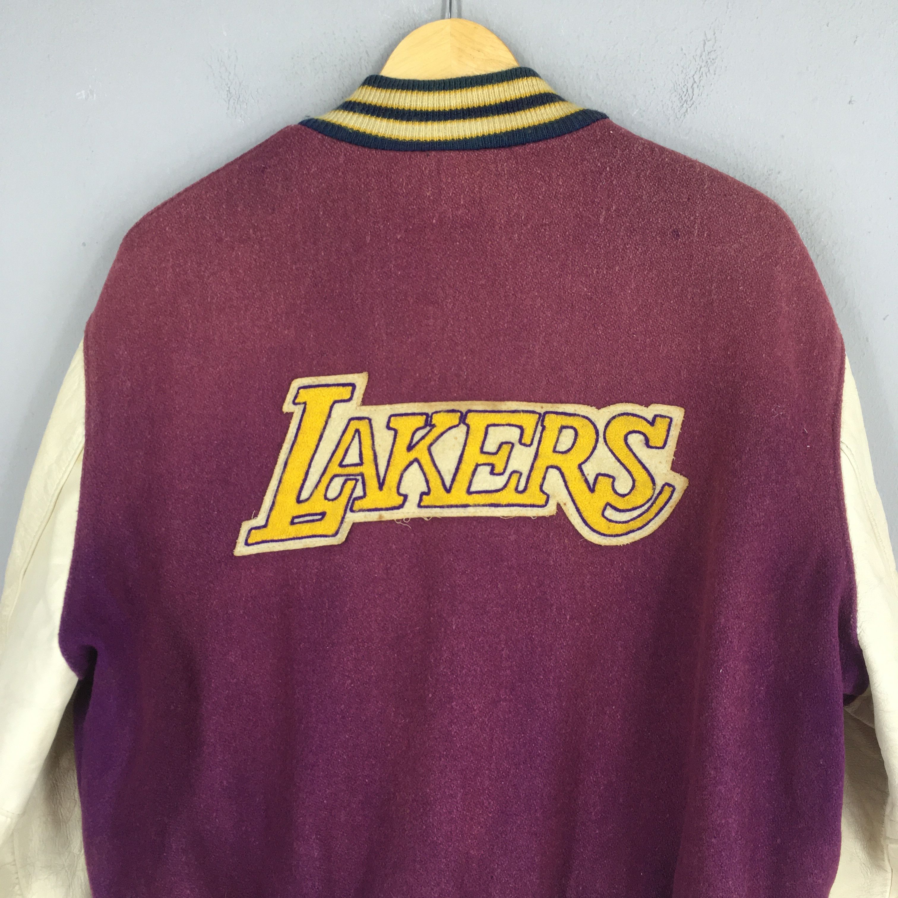 NBA Vintage 90s Los Angeles Lakers Nba Basketball Jacket L Size US L / EU 52-54 / 3 - 10 Thumbnail