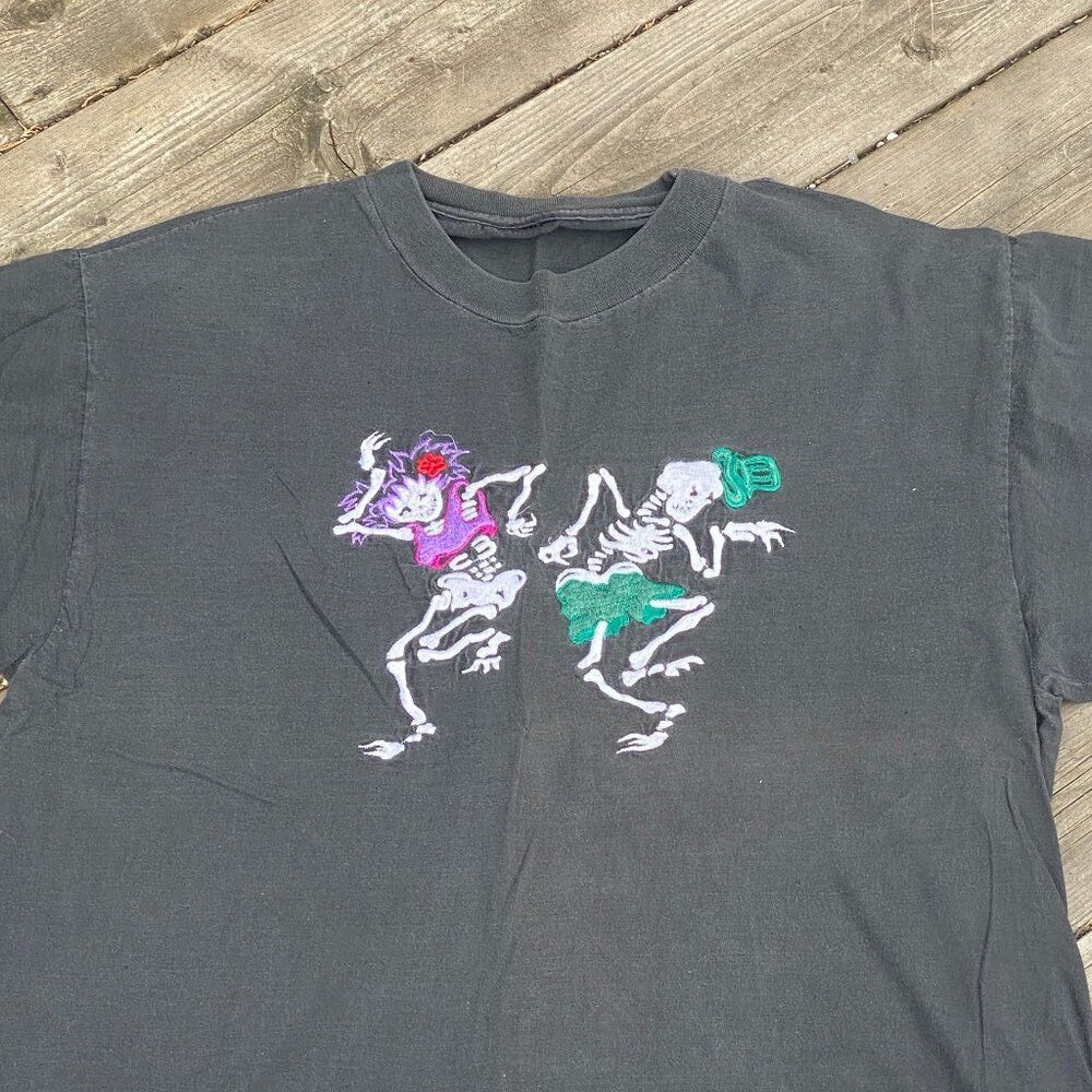 Grateful Dead × Vintage Vintage 1989 Grateful Dead Dancing Skeletons T Shirt Single Size US L / EU 52-54 / 3 - 1 Thumbnail