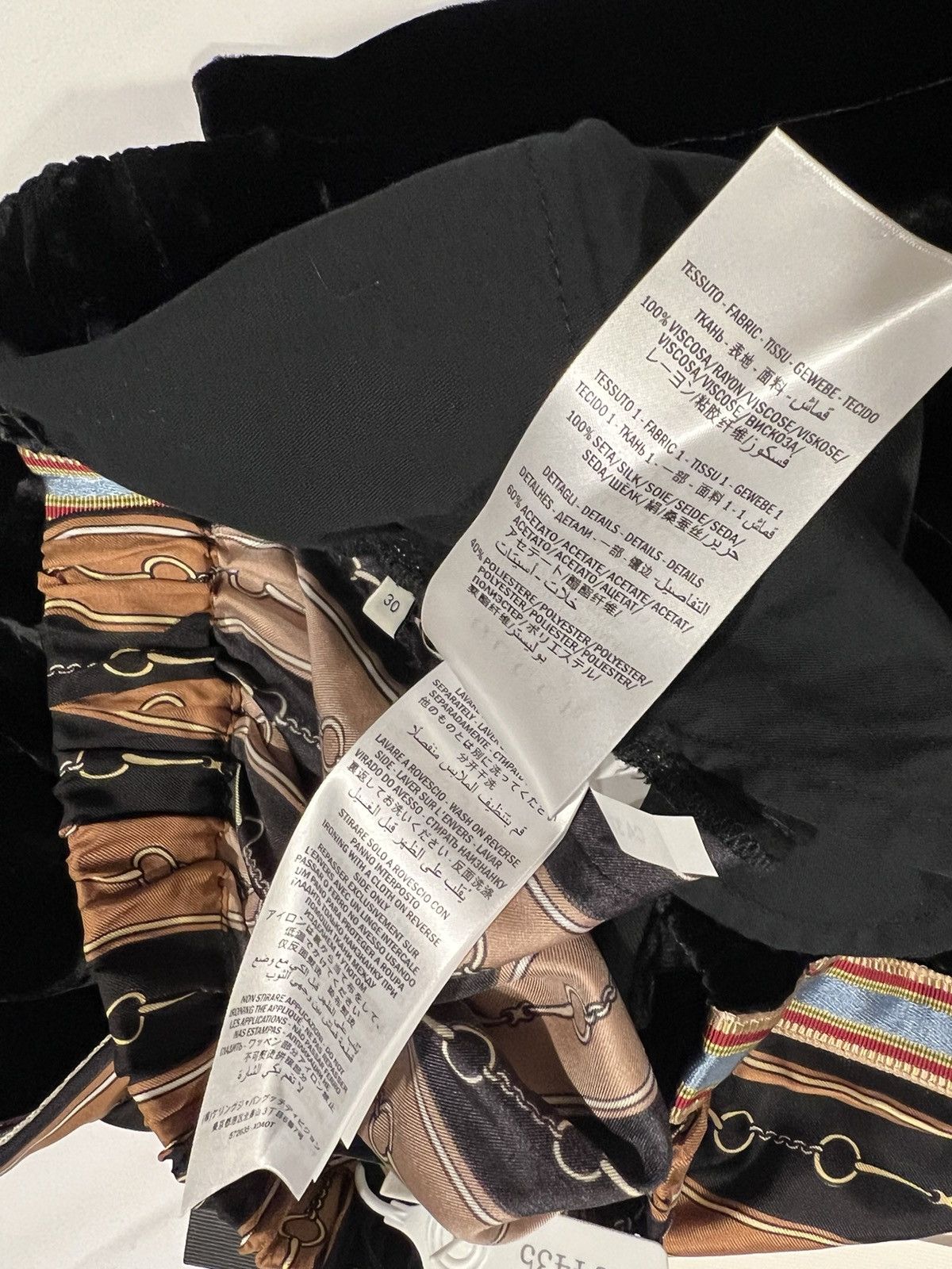 Gucci Gucci mens shorts. 30/M. $2100 Size US 30 / EU 46 - 9 Thumbnail