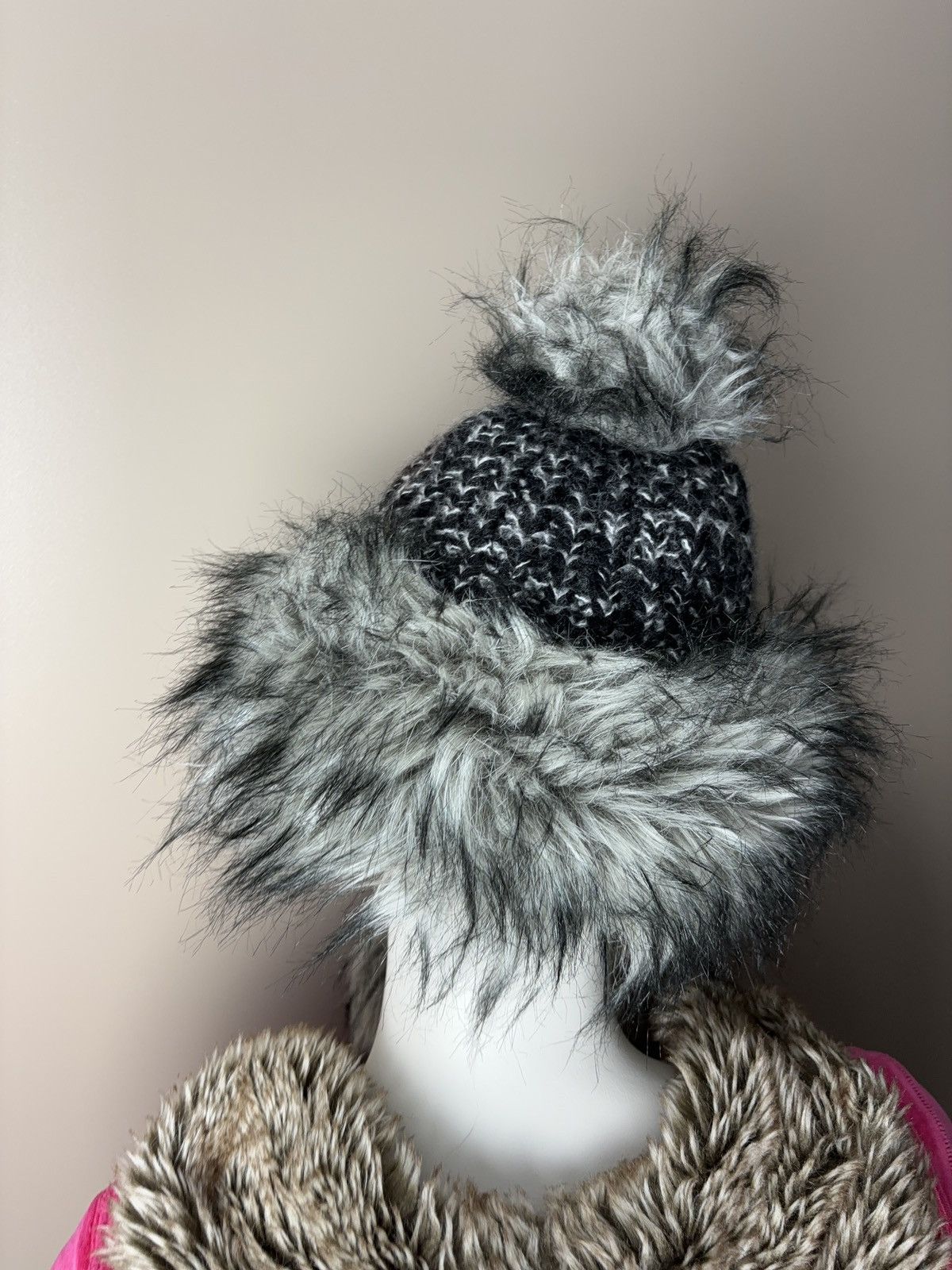 Vintage VINTAGE GLAMOUR WINTER KNIT FAUX FUR USHANKA HAT Size ONE SIZE - 7 Thumbnail