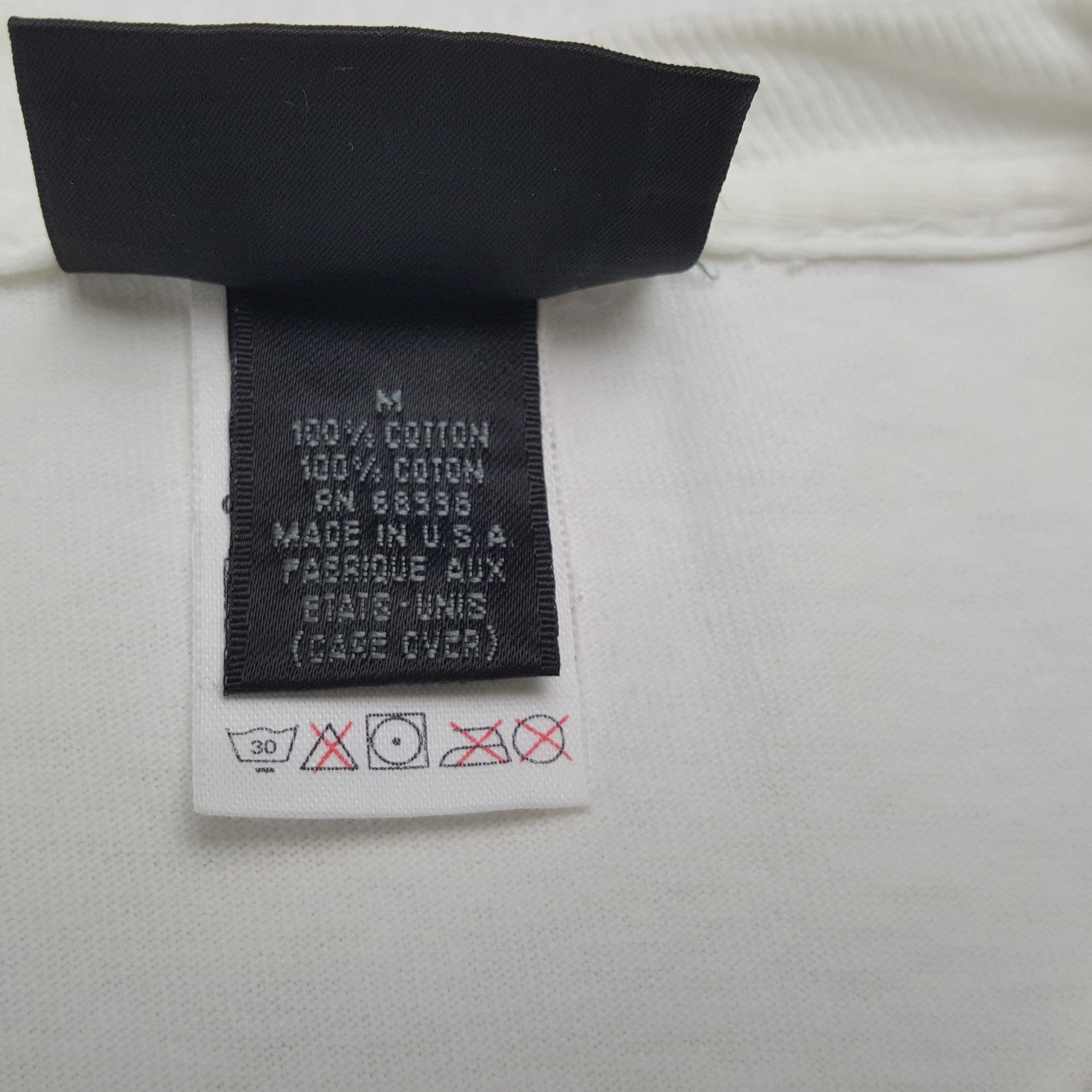 DKNY × Vintage DKNY Center Design Streetwear Style Tshirt Size US L / EU 52-54 / 3 - 6 Thumbnail
