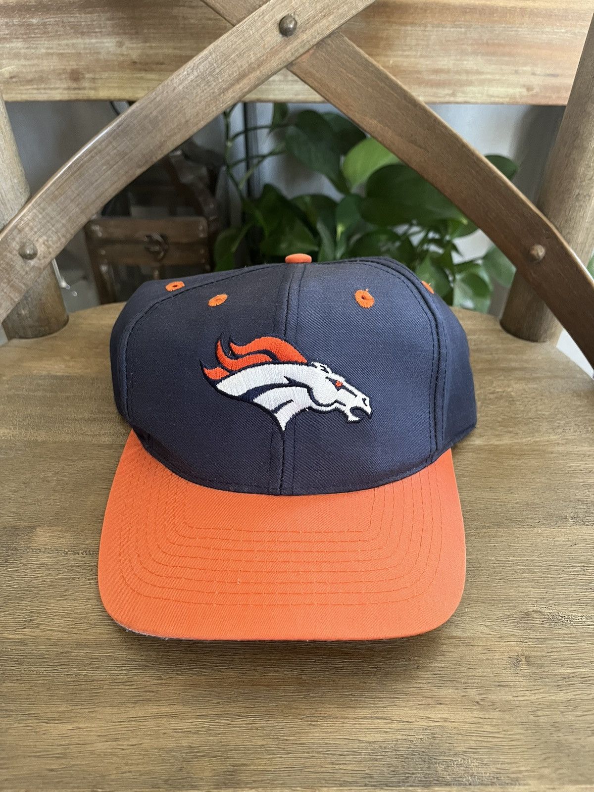 Logo 7 × NFL × Vintage Vintage 90s Denver Broncos Snap Back Logo 7 Hat Size ONE SIZE - 1 Thumbnail