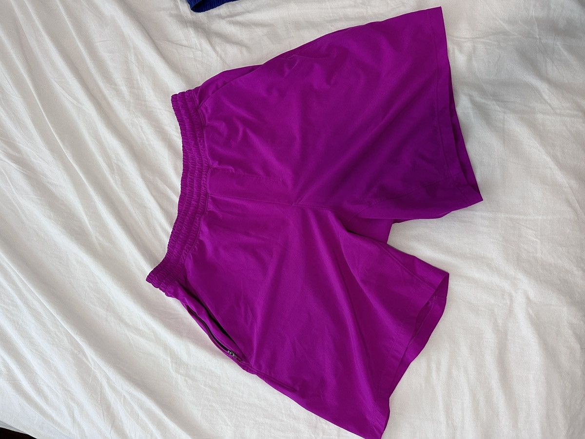 Lululemon Lululemon Pacbreaker 5” Large Size US 30 / EU 46 - 2 Thumbnail