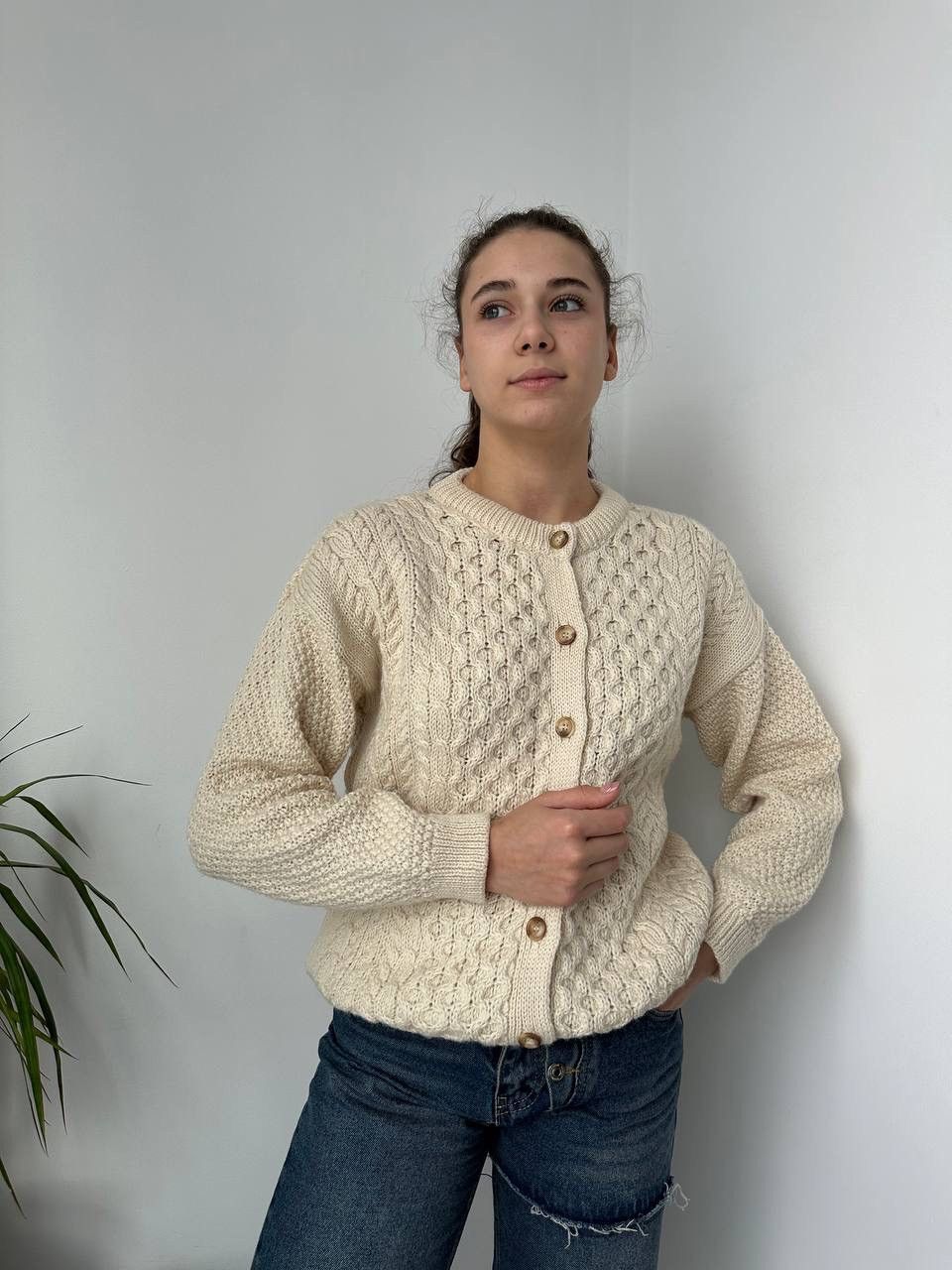 Vintage Vintage Cable Knit Beige Highland Scottish Wool Sweater Size M / US 6-8 / IT 42-44 - 10 Thumbnail