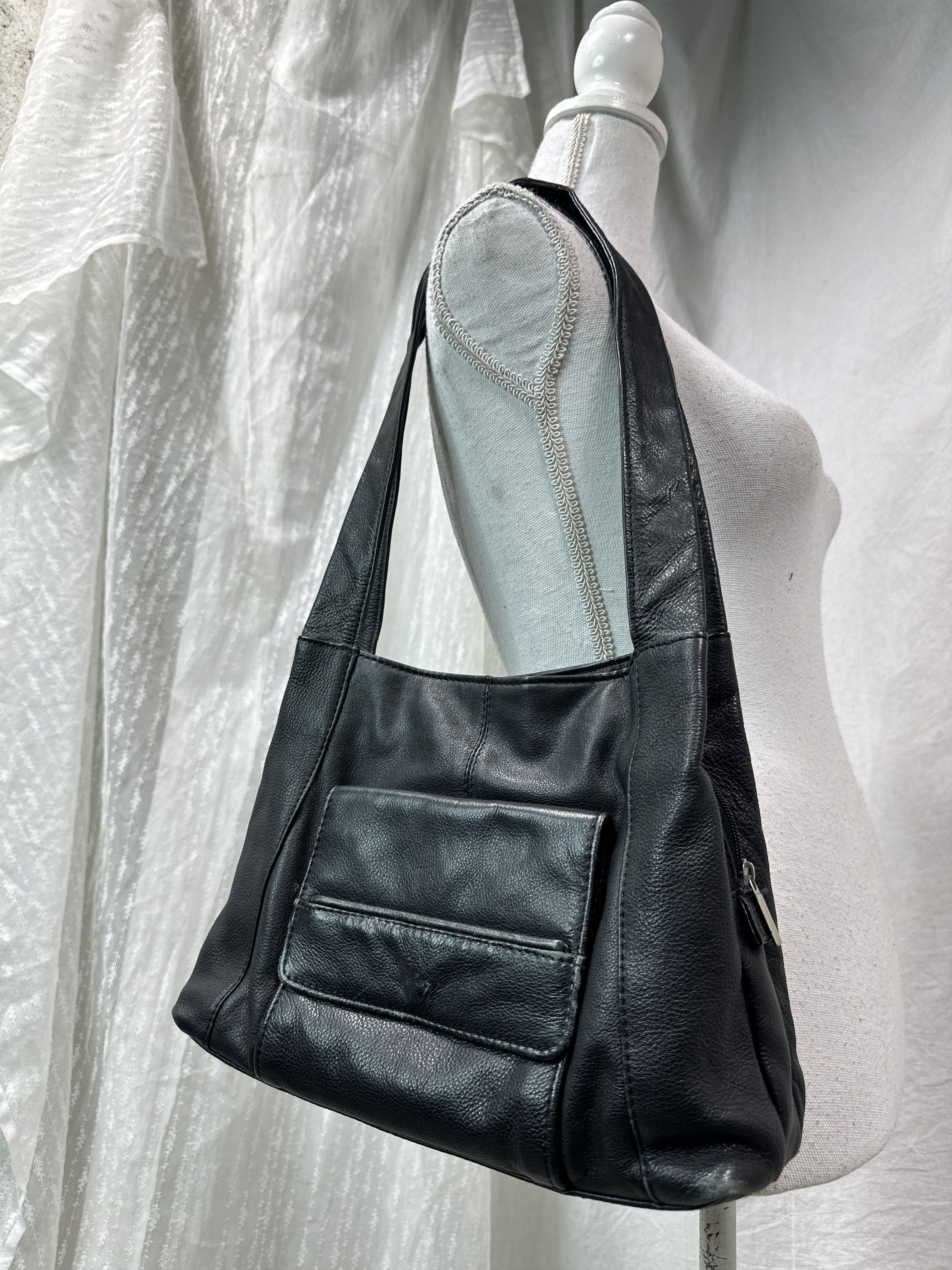 Vintage Vintage Avant Garde Grunge Leather Bag Y2K Size ONE SIZE - 1 Thumbnail