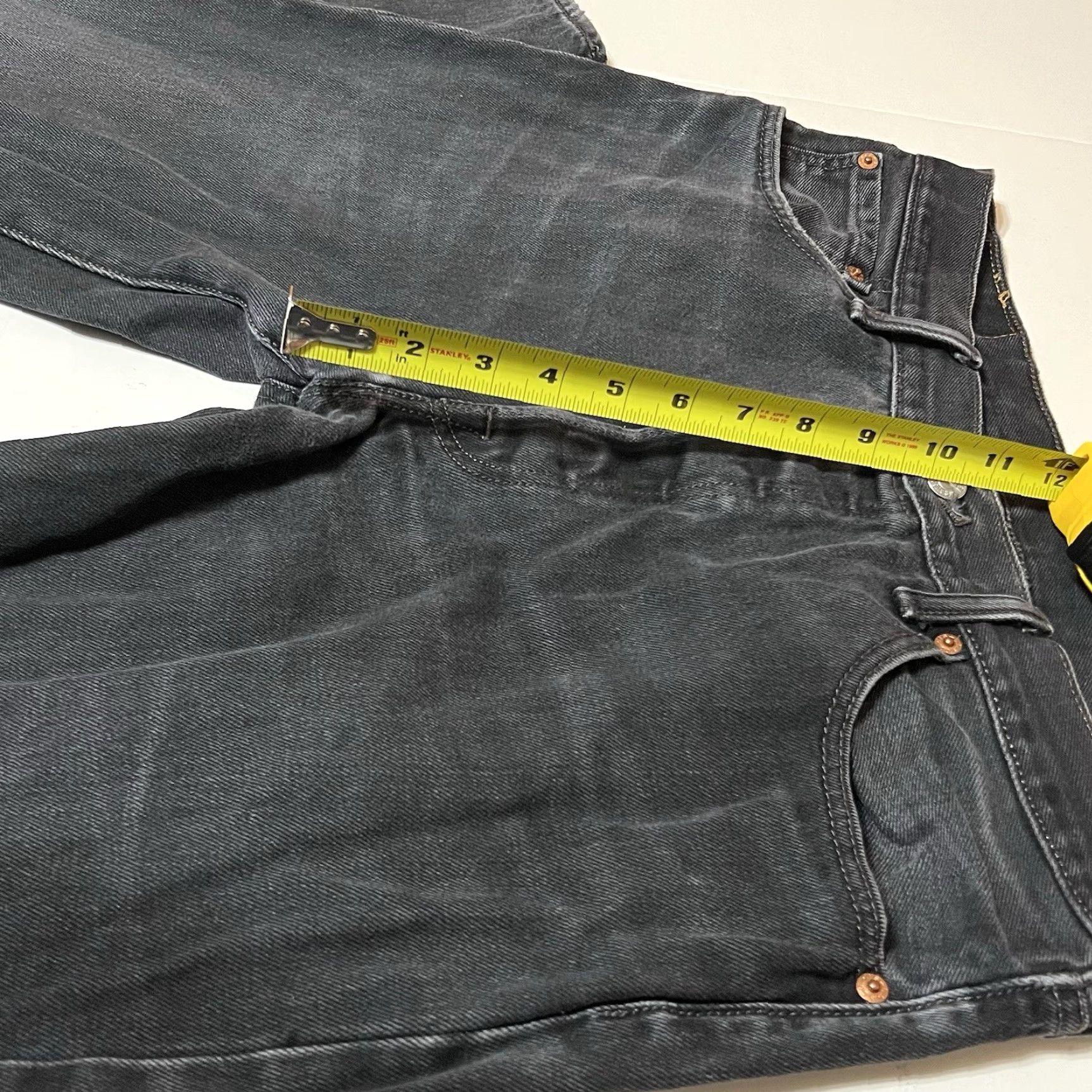 Levi's Levi's 501 Jeans Men 34x32 Dark Wash Black Denim Button Fly Straight 5-Pocket Regular Vintage No Size US 34 / EU 50 - 4 Thumbnail