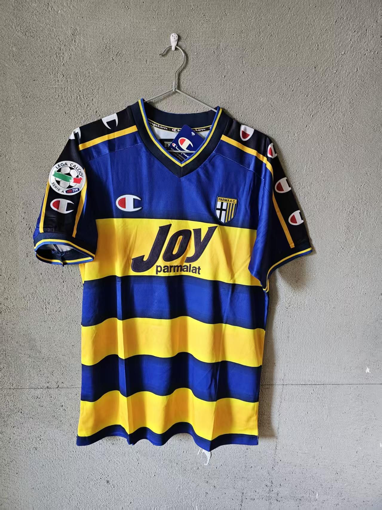 Other 2001 2002 Parma #10 Nakata Hidetosh Jersey Size US L / EU 52-54 / 3 - 2 Thumbnail